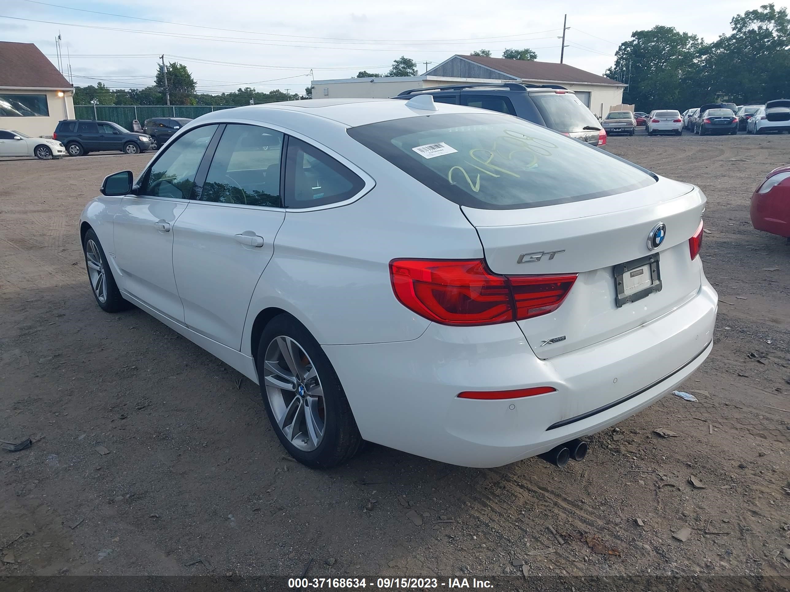 Photo 2 VIN: WBA8Z9C52JG828657 - BMW 3ER 