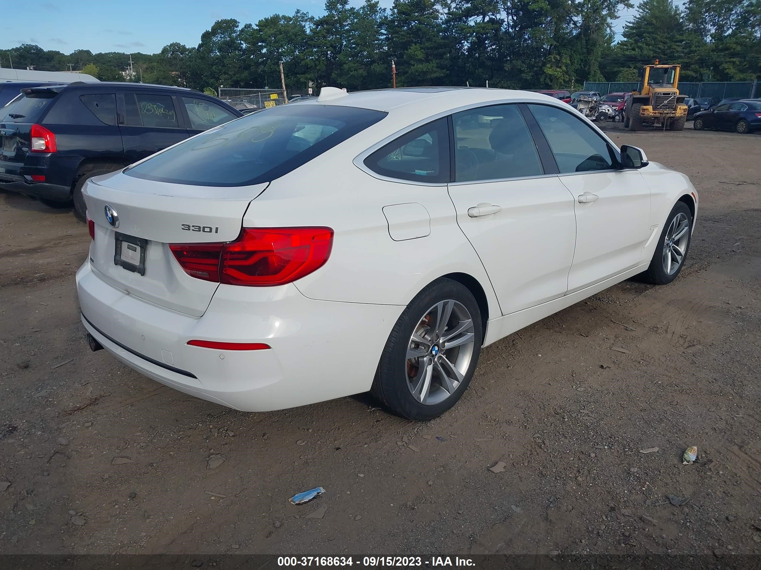 Photo 3 VIN: WBA8Z9C52JG828657 - BMW 3ER 