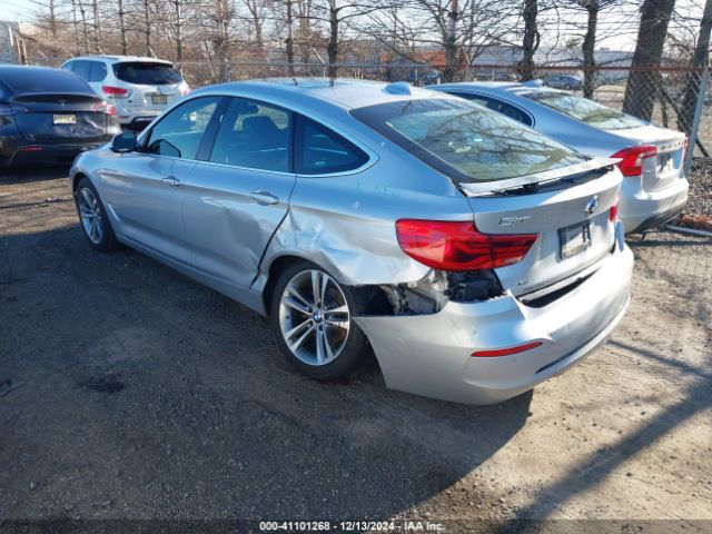 Photo 2 VIN: WBA8Z9C59JG828381 - BMW 330I 