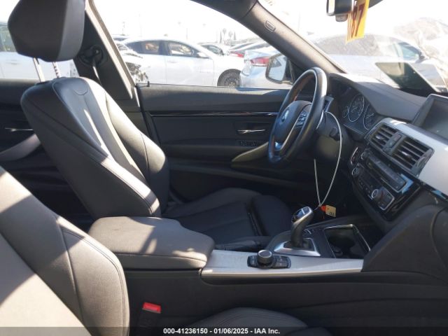 Photo 4 VIN: WBA8Z9C5XJG828406 - BMW 330I 