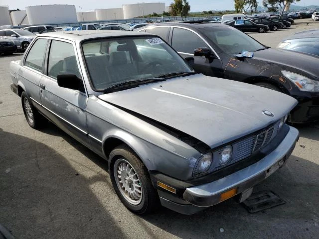 Photo 3 VIN: WBAAB5405G9681801 - BMW 325 E 