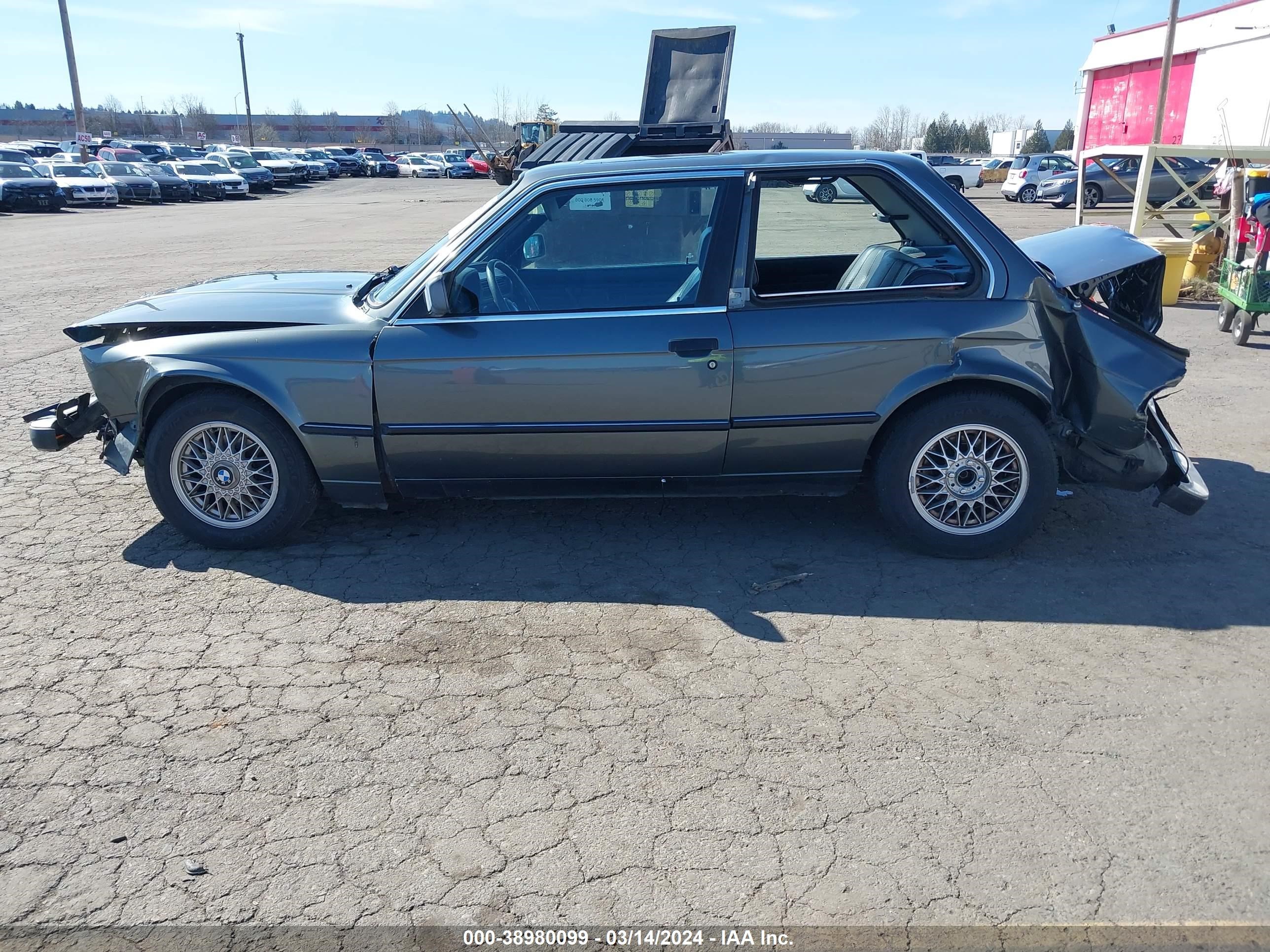 Photo 12 VIN: WBAAB5408H9695855 - BMW 3ER 