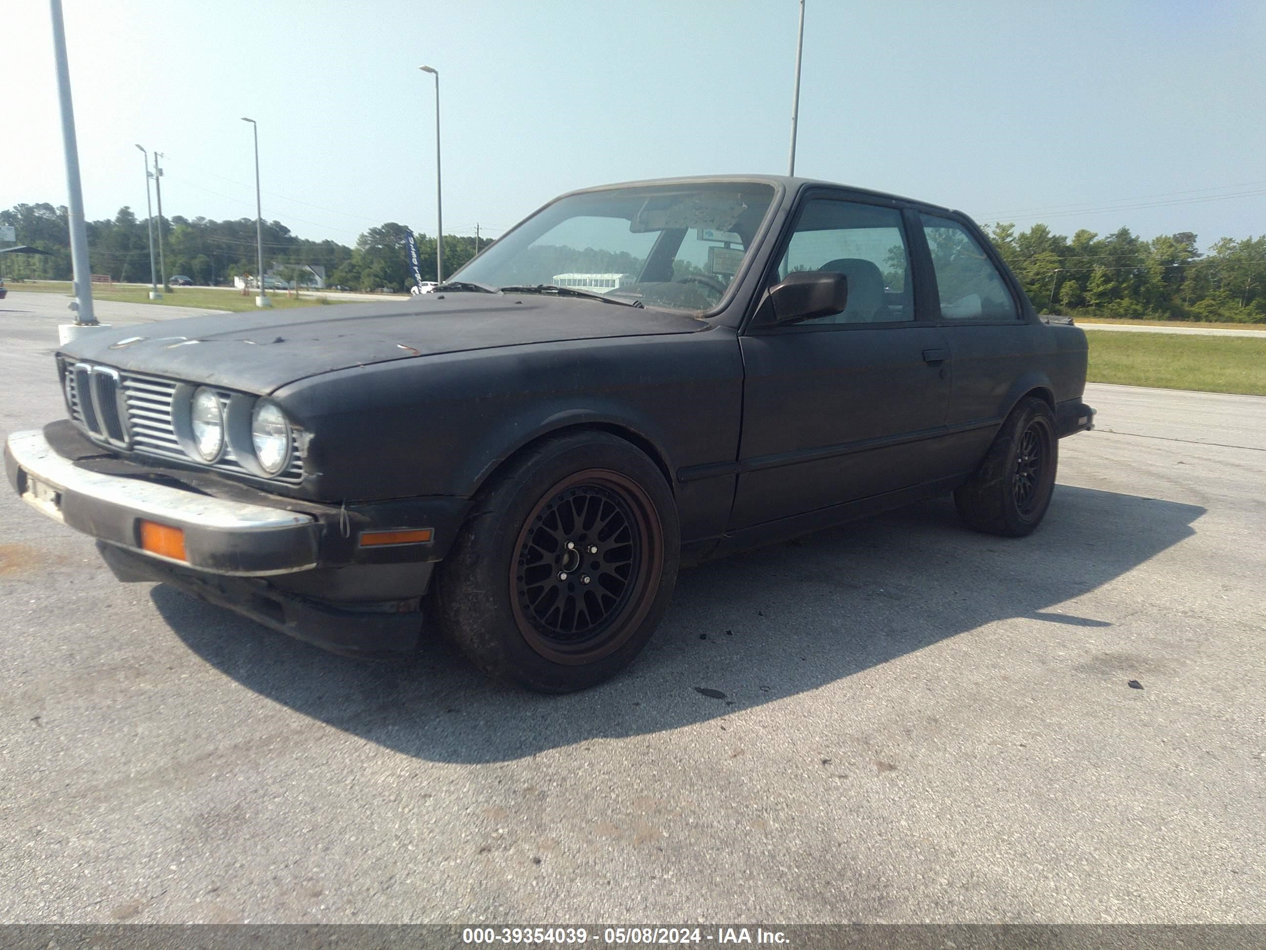 Photo 1 VIN: WBAAB5408H9802967 - BMW 3ER 