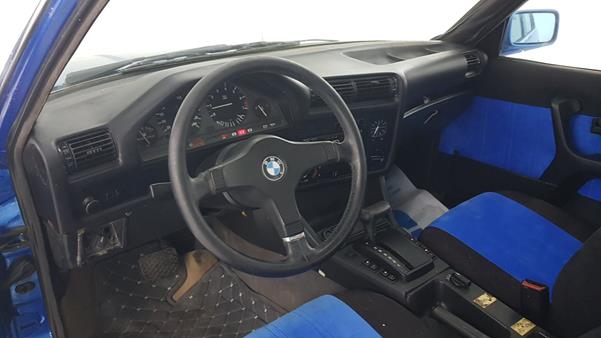 Photo 10 VIN: WBAAD21050AF63509 - BMW 325 