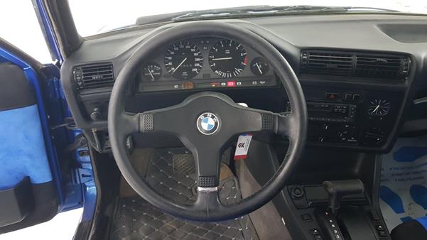 Photo 12 VIN: WBAAD21050AF63509 - BMW 325 