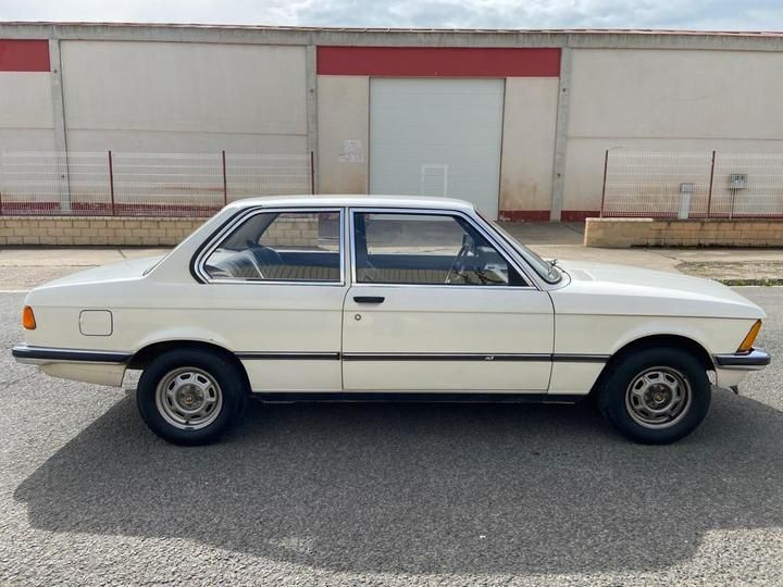 Photo 6 VIN: WBAAG3105B4217052 - BMW E21 318I DE 1981 COUPE 