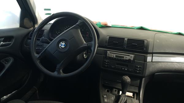 Photo 9 VIN: WBAAM31030JE94423 - BMW 323 