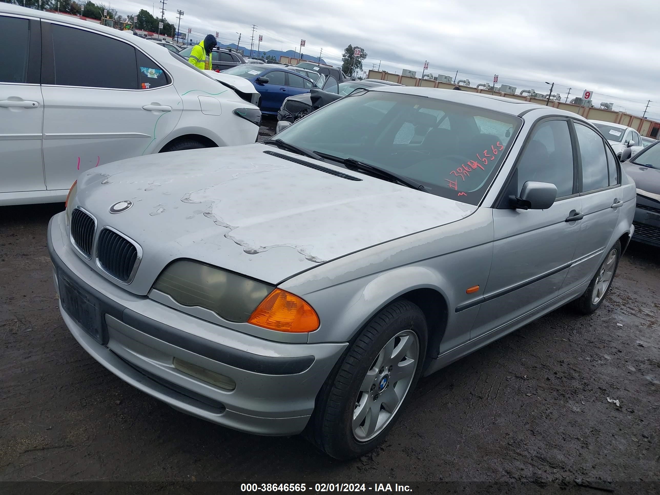 Photo 1 VIN: WBAAM3330XFP55976 - BMW 3ER 