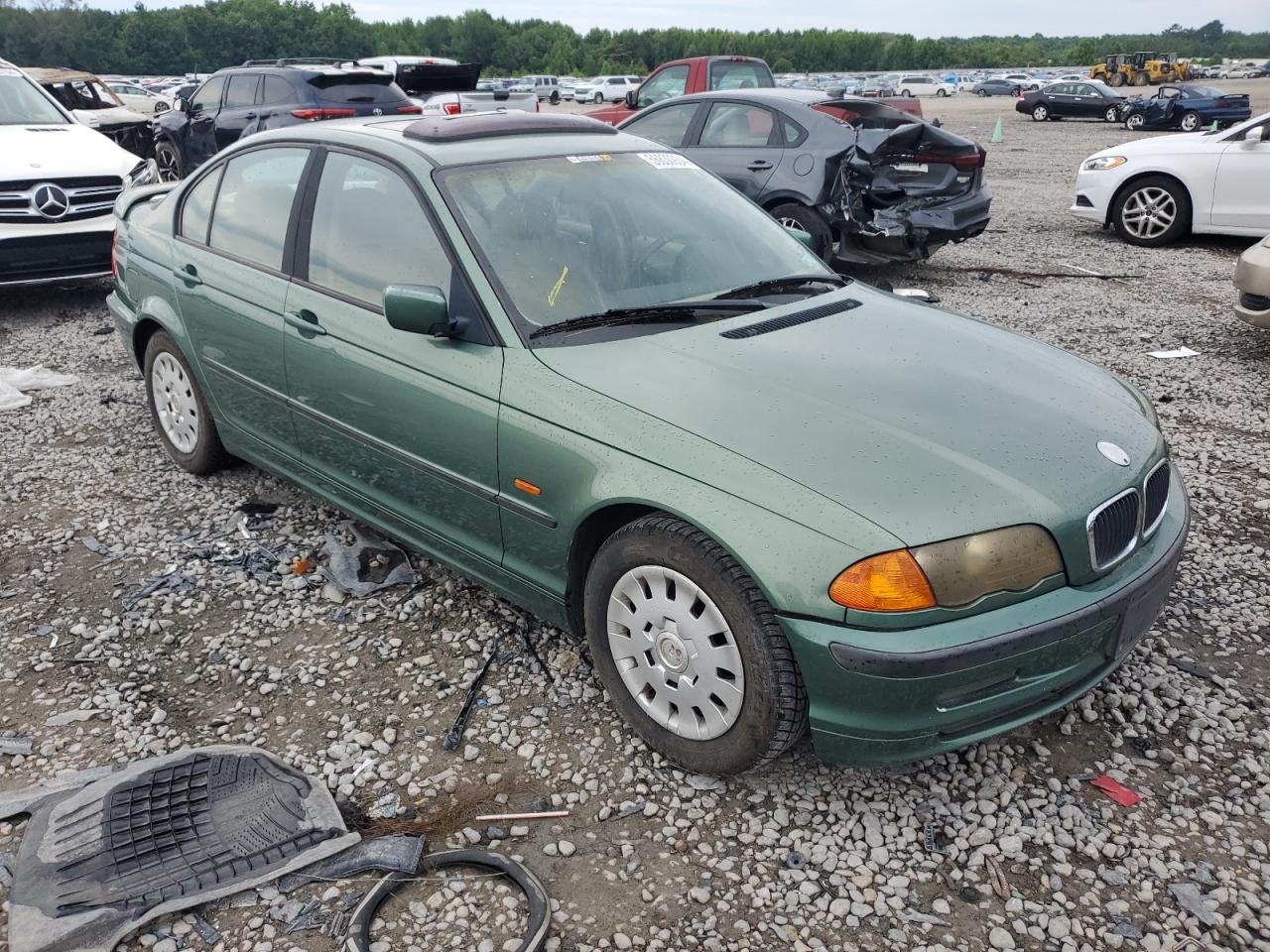 Photo 3 VIN: WBAAM3330XKC60980 - BMW 3ER 