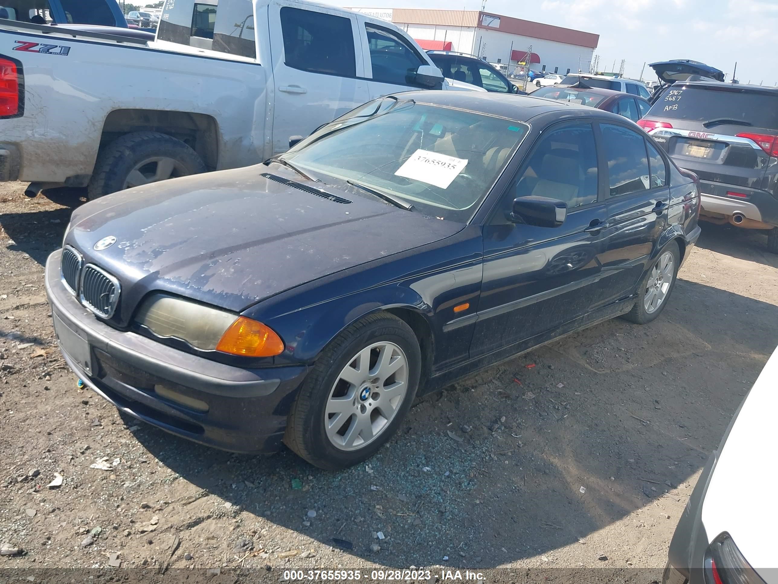 Photo 1 VIN: WBAAM3332YCA85773 - BMW 3ER 