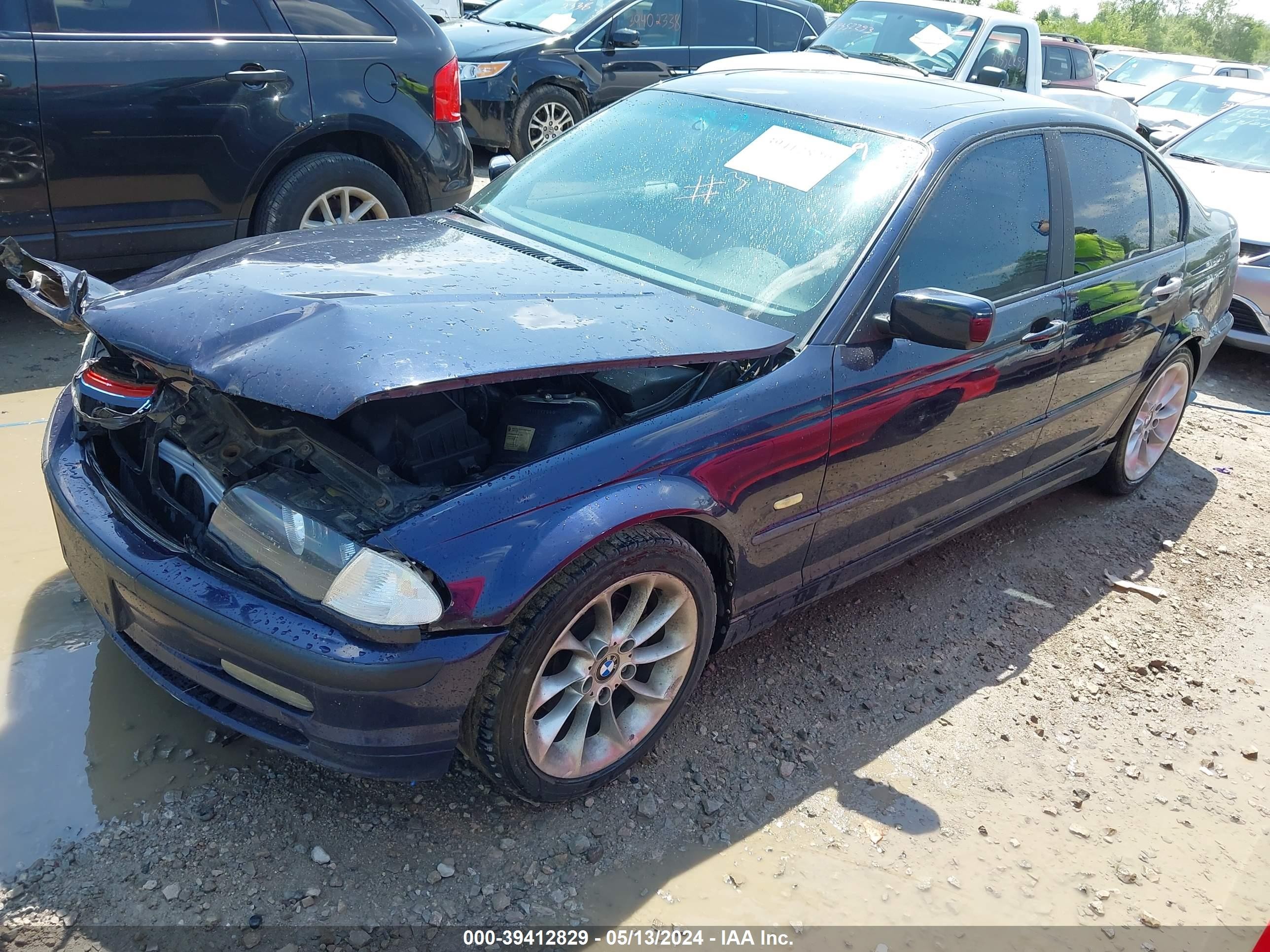 Photo 1 VIN: WBAAM3333XKC58477 - BMW 3ER 