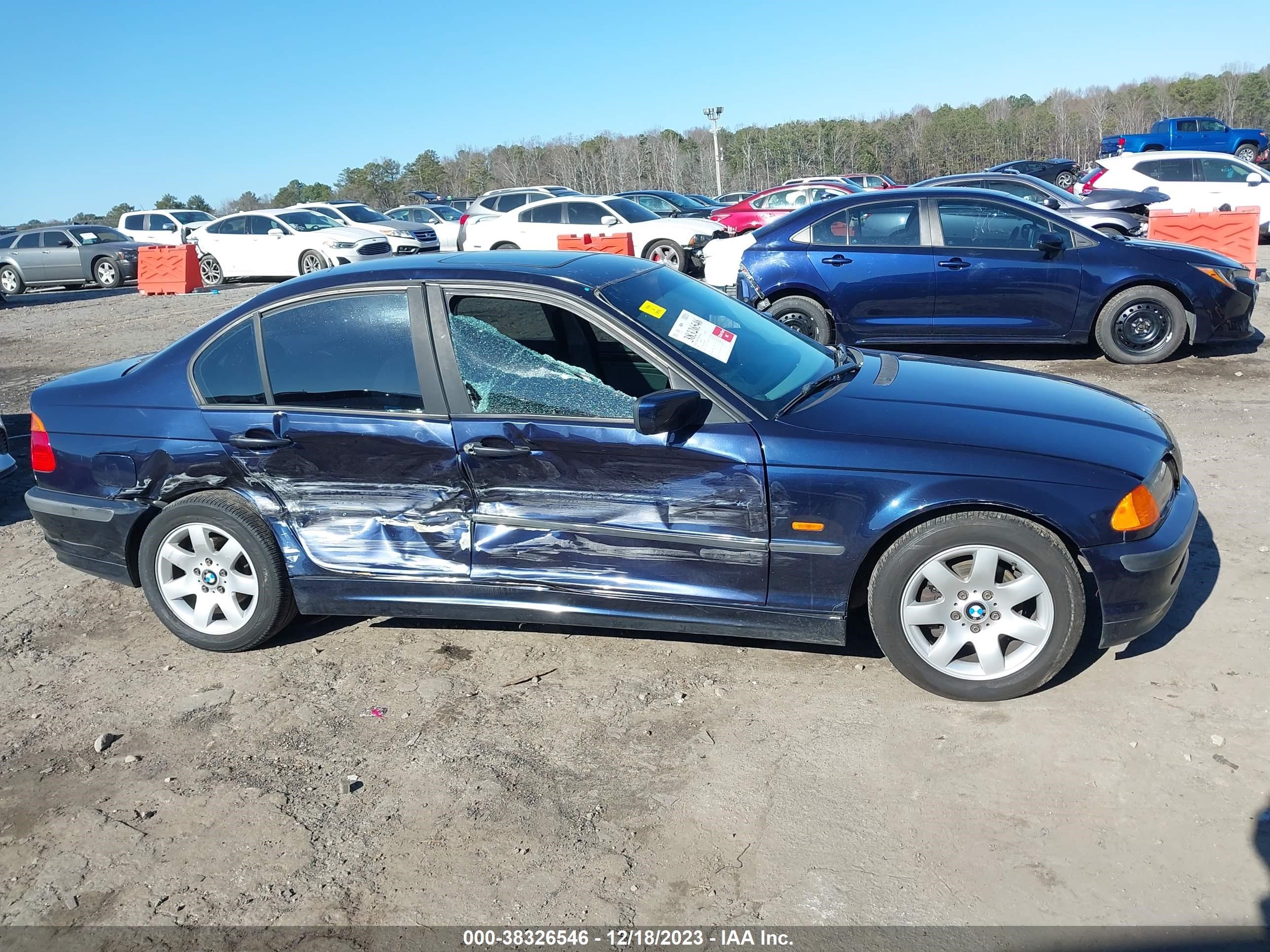 Photo 12 VIN: WBAAM3334XFP54992 - BMW 3ER 