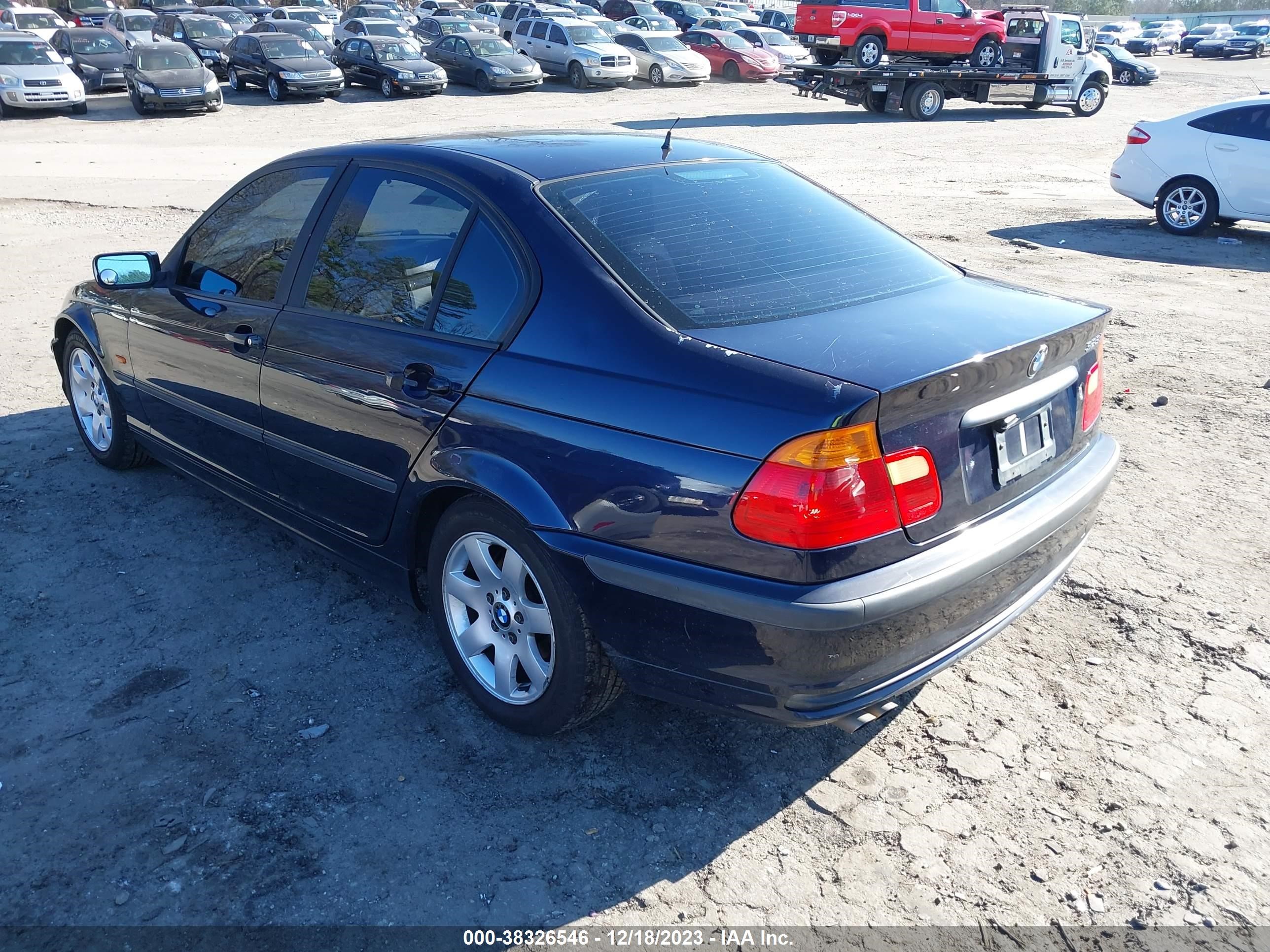 Photo 2 VIN: WBAAM3334XFP54992 - BMW 3ER 