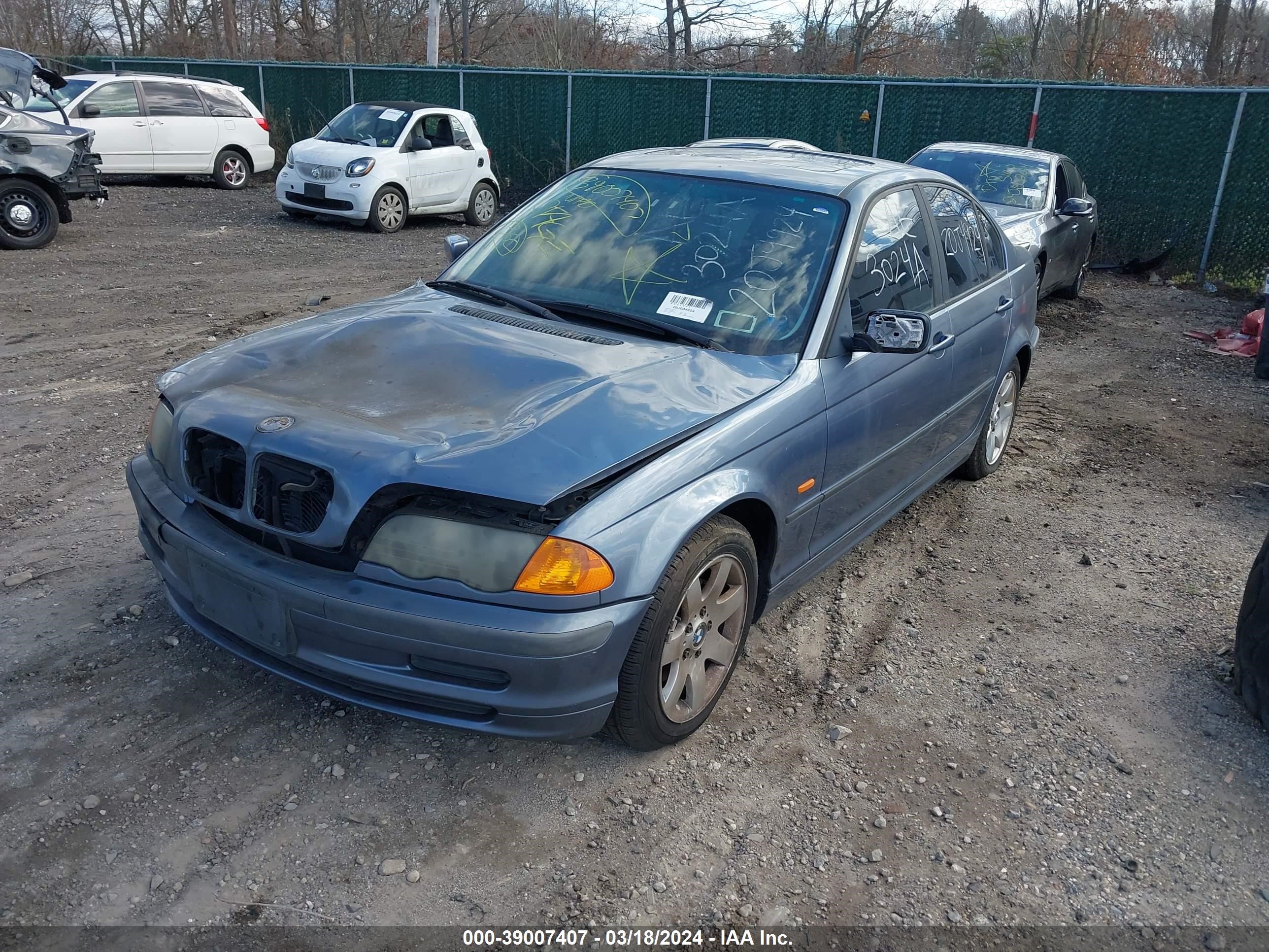 Photo 1 VIN: WBAAM3334YFP66240 - BMW 3ER 