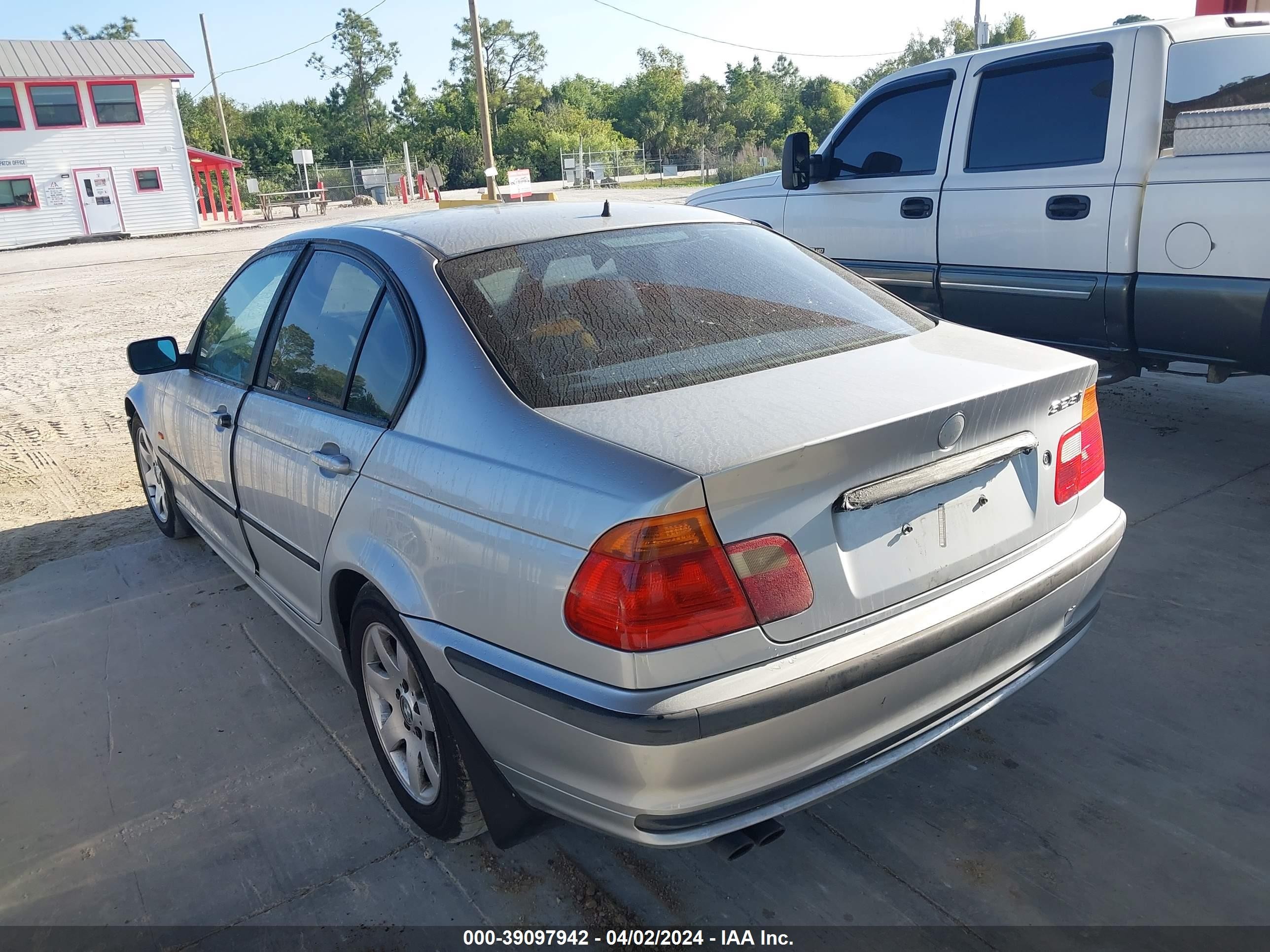 Photo 2 VIN: WBAAM3339YCA86578 - BMW 3ER 