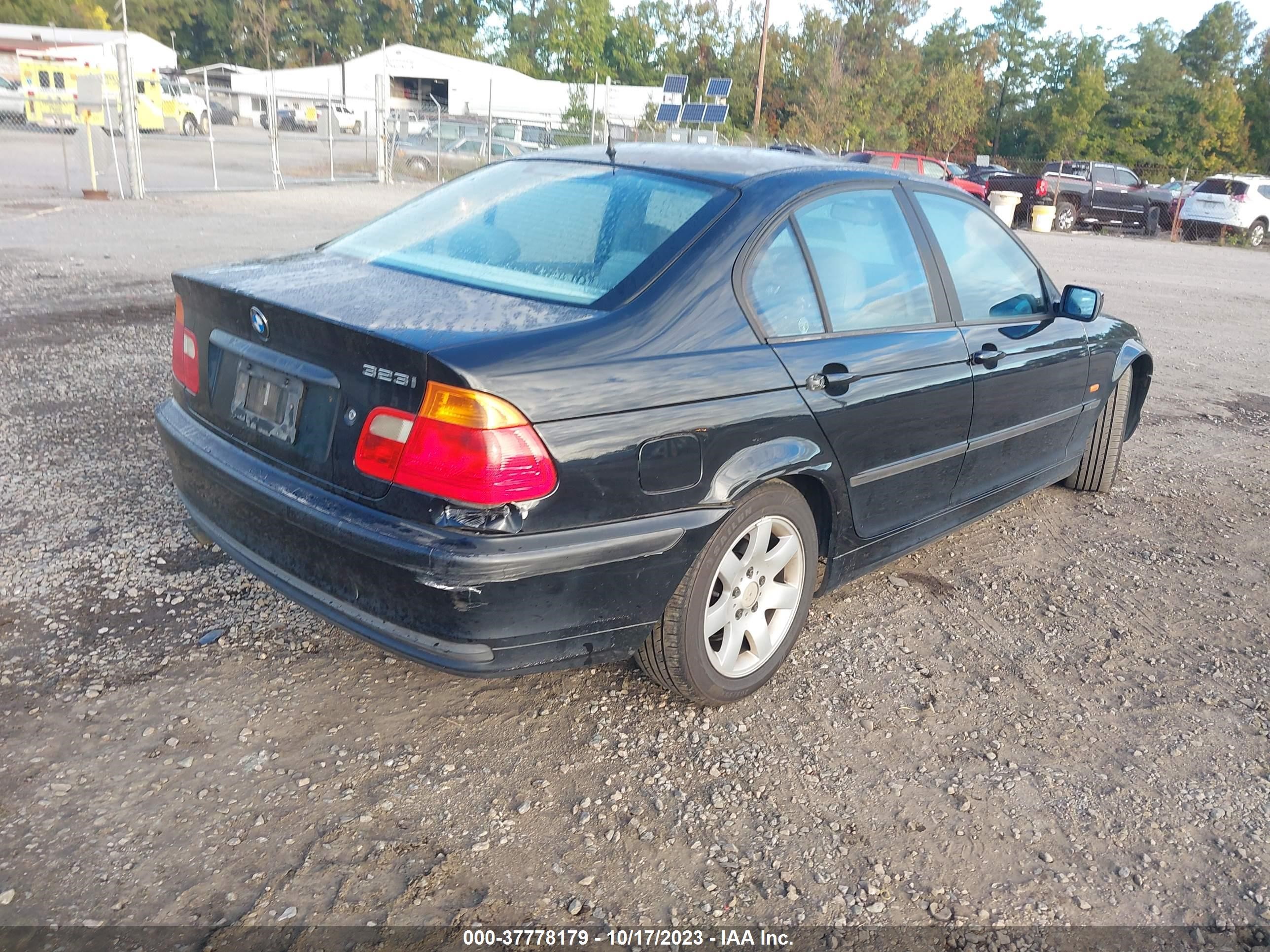 Photo 3 VIN: WBAAM333XXFP60103 - BMW 3ER 