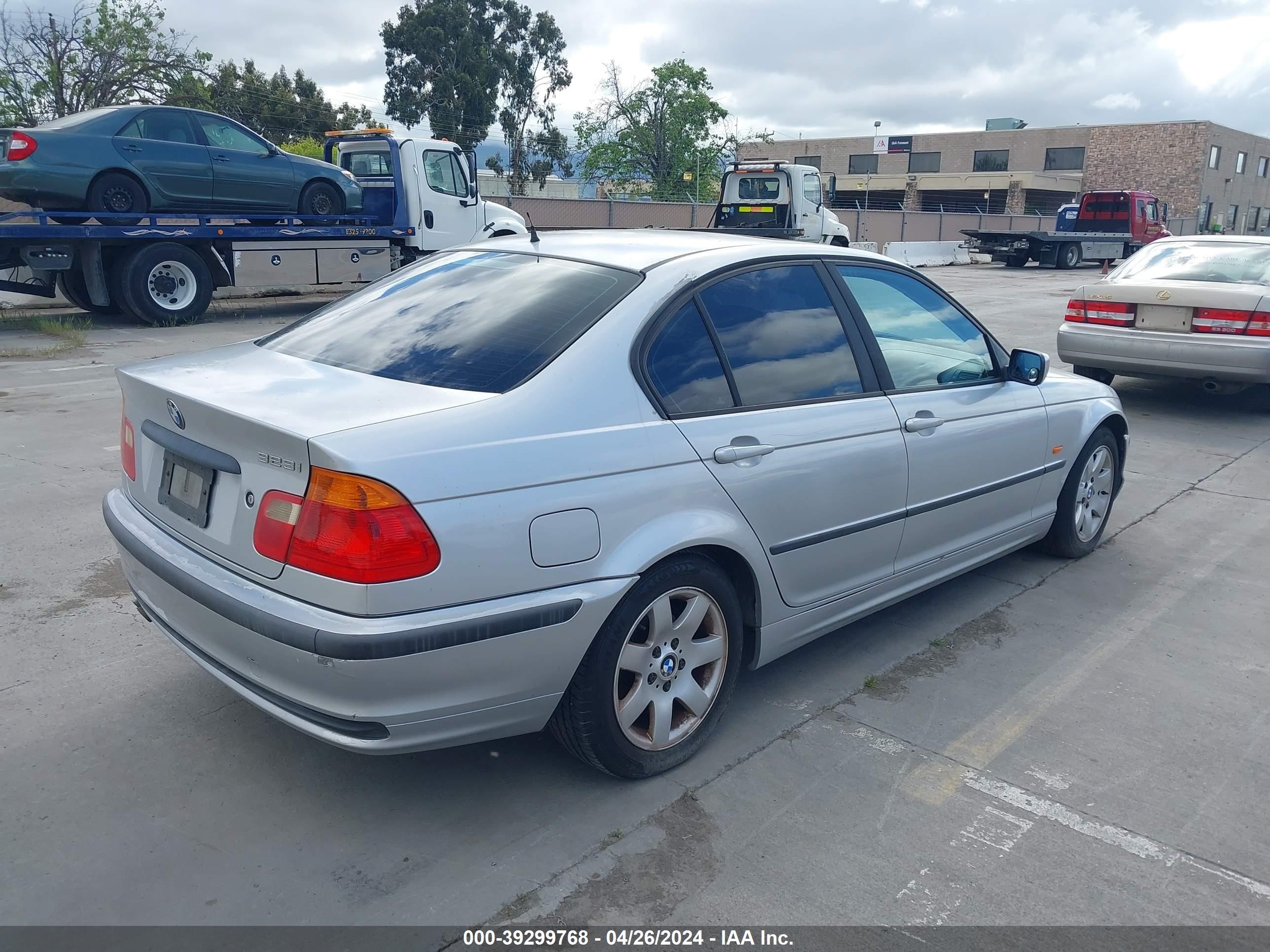 Photo 3 VIN: WBAAM3346YFP72730 - BMW 3ER 