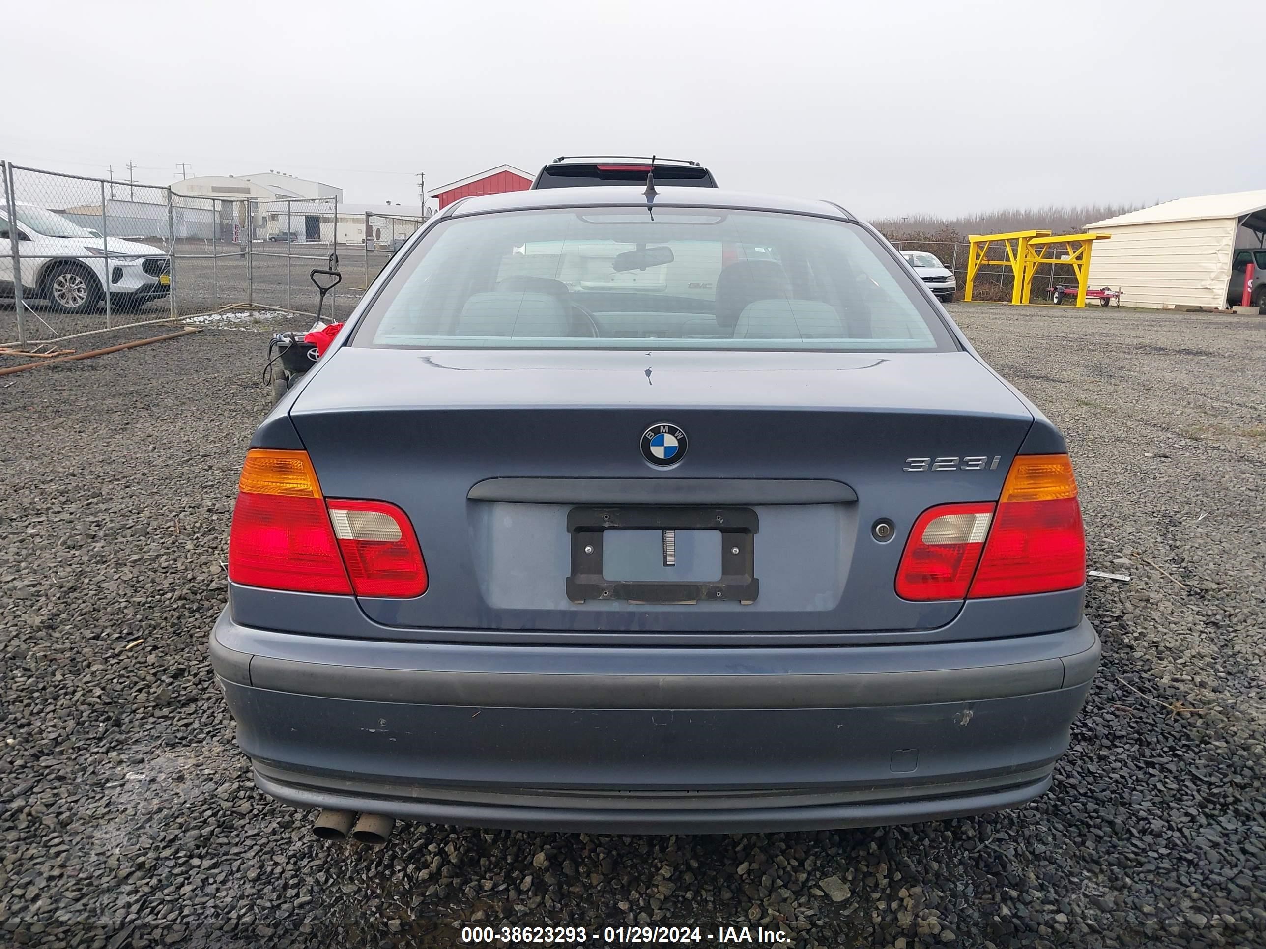 Photo 15 VIN: WBAAM3348YFP70963 - BMW 3ER 