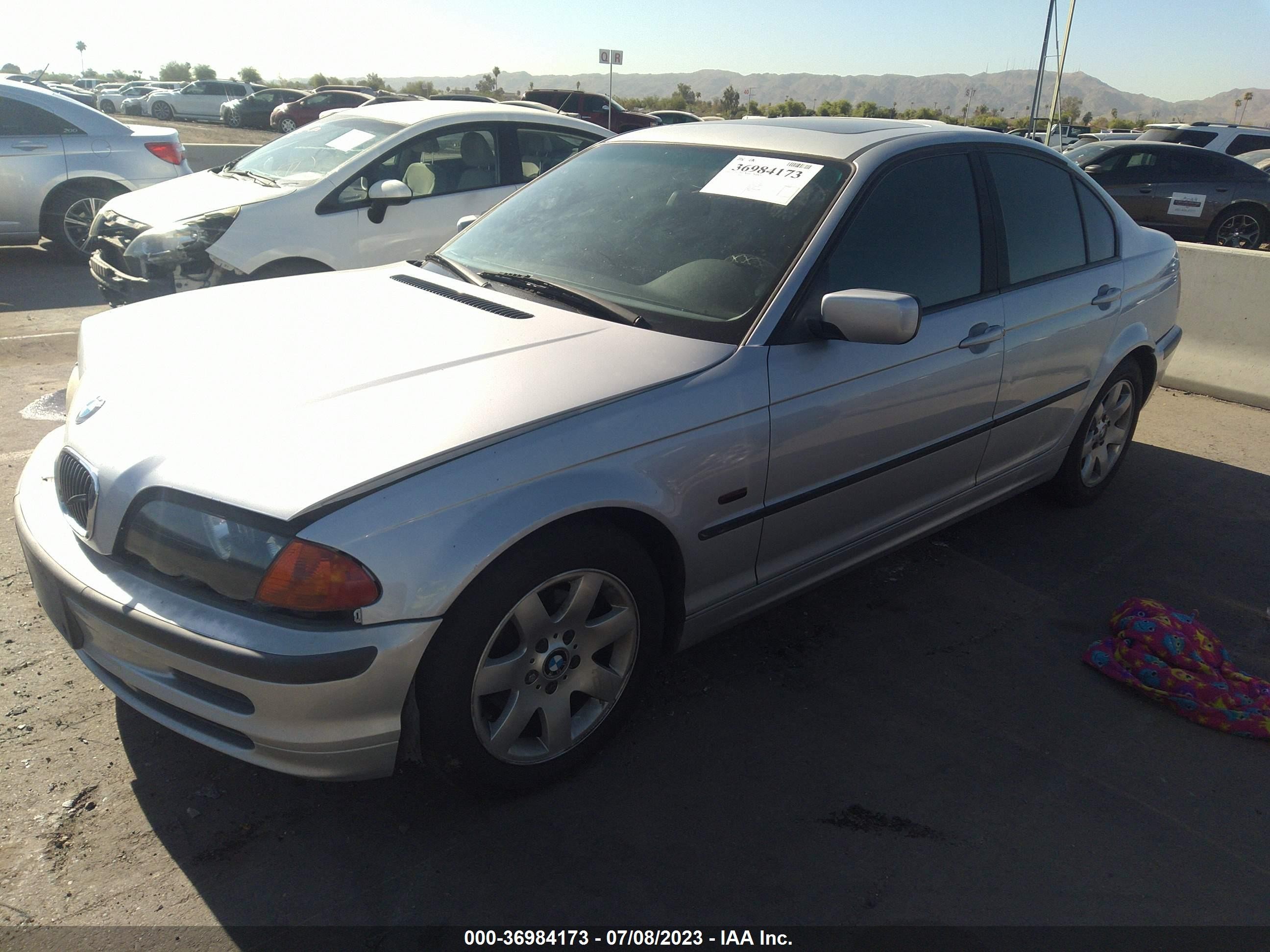 Photo 1 VIN: WBAAM3349YCB22715 - BMW 3ER 