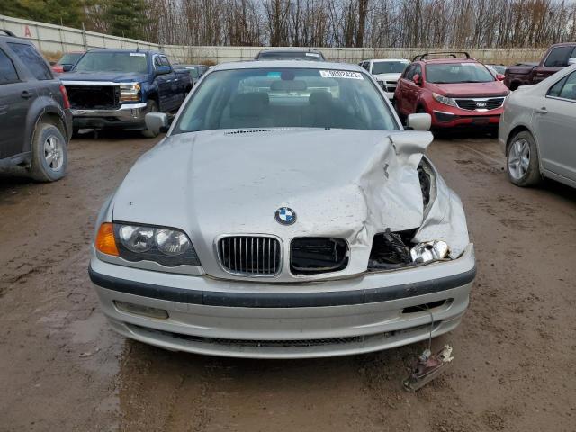 Photo 4 VIN: WBAAM5336XKG08700 - BMW 3 SERIES 