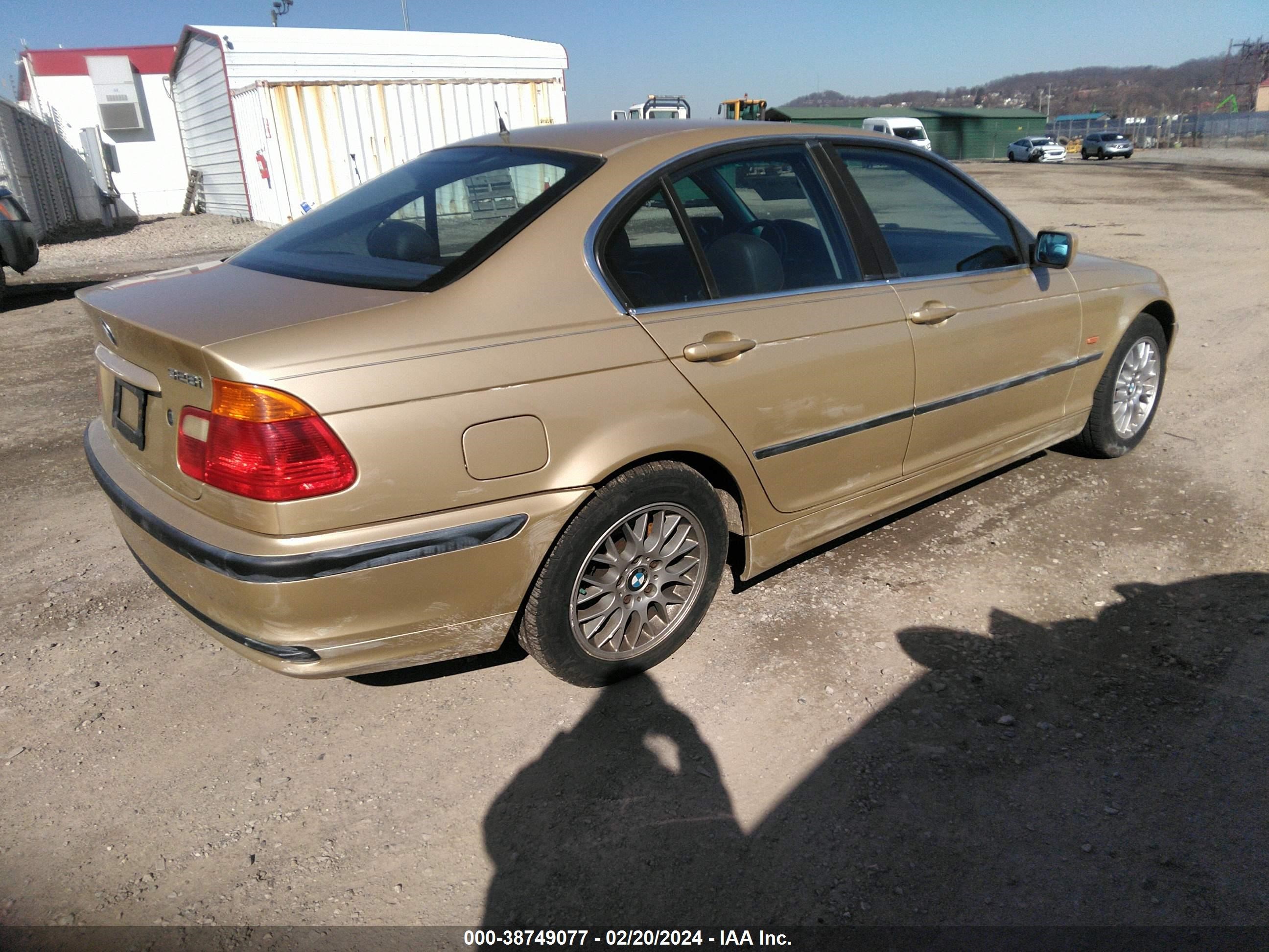 Photo 3 VIN: WBAAM5337YJR56249 - BMW 3ER 