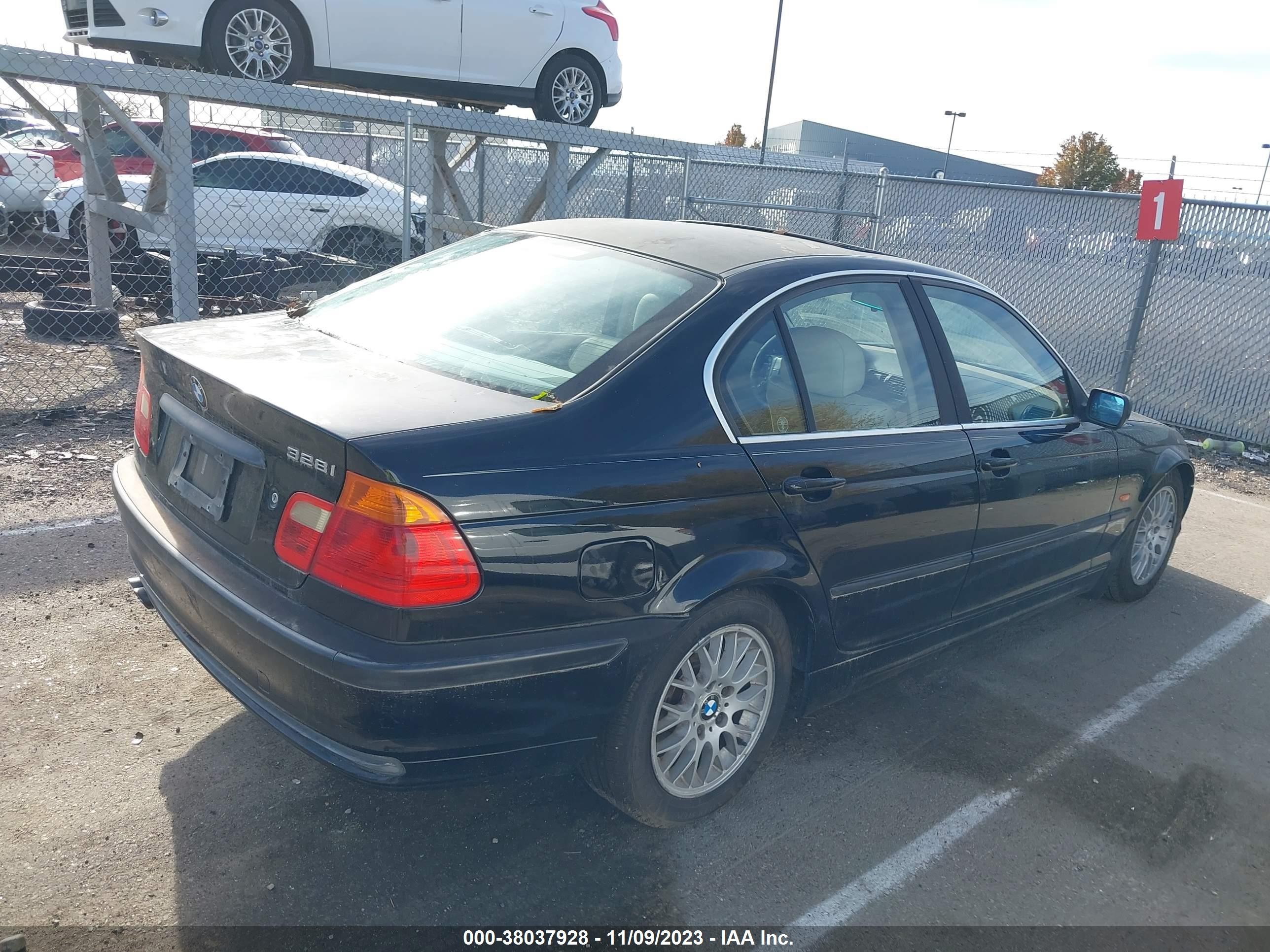 Photo 3 VIN: WBAAM5339XFR05837 - BMW 3ER 