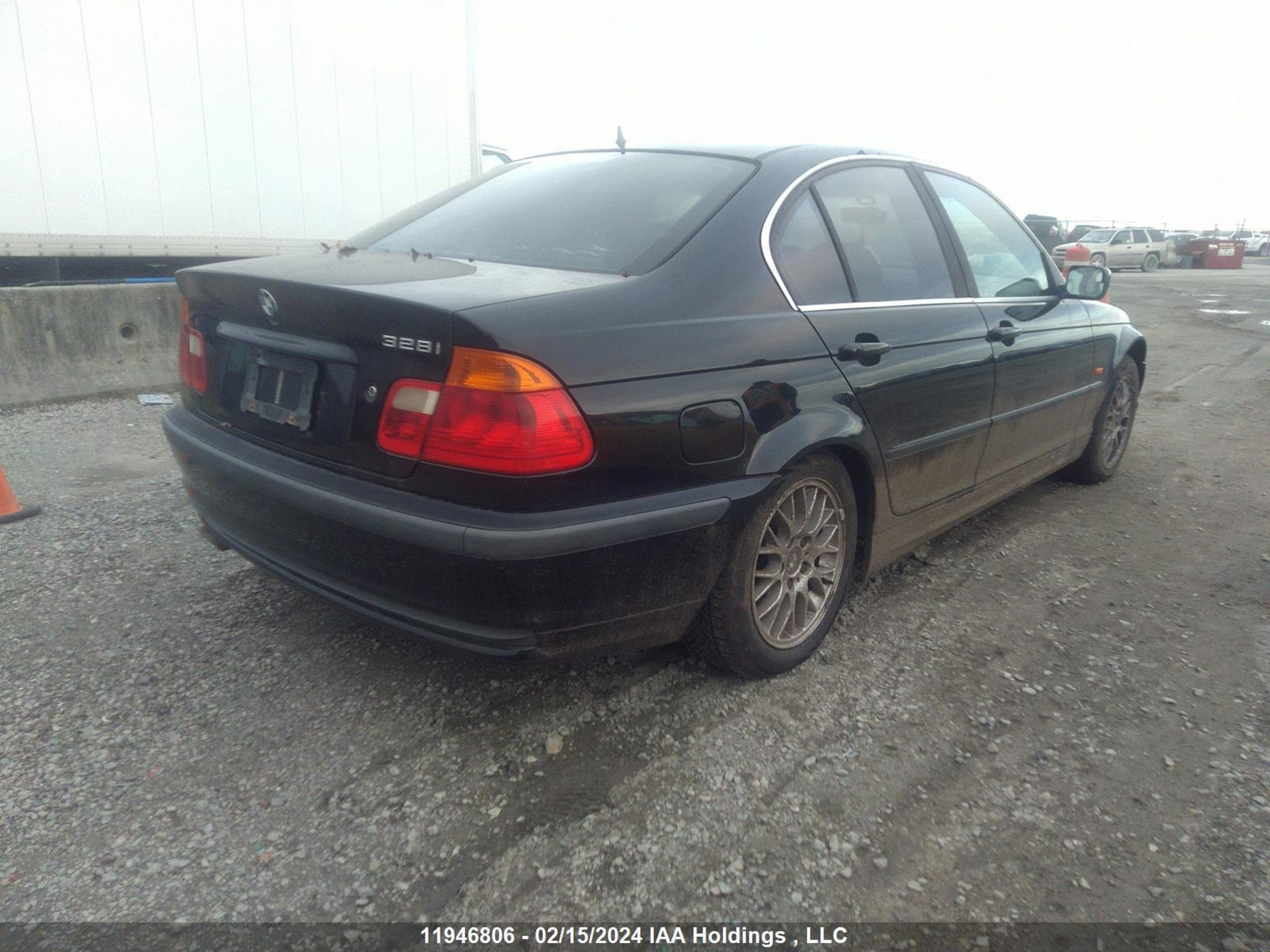 Photo 3 VIN: WBAAM5339XFR06972 - BMW 3ER 