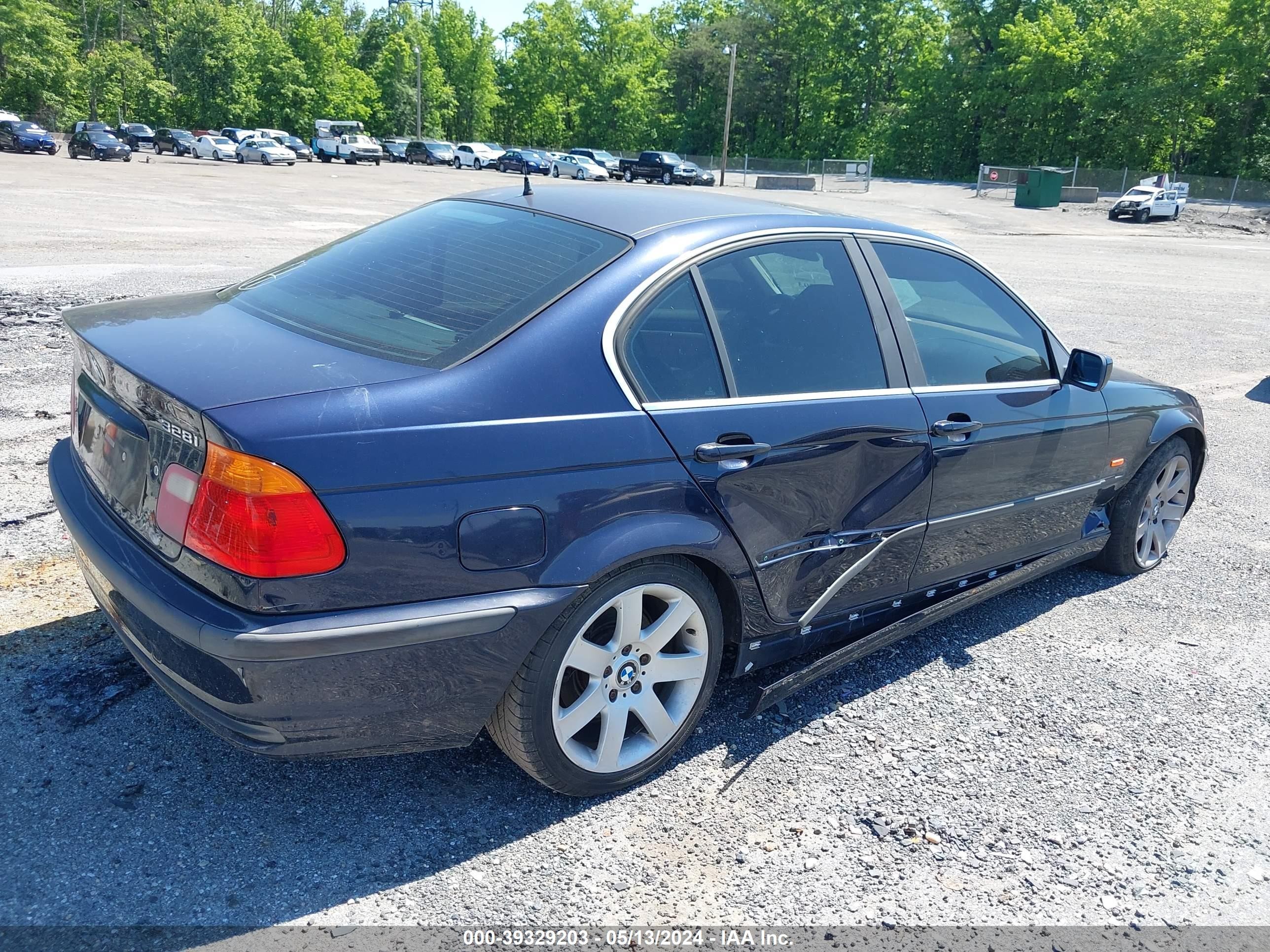 Photo 3 VIN: WBAAM5346YJR61015 - BMW 3ER 