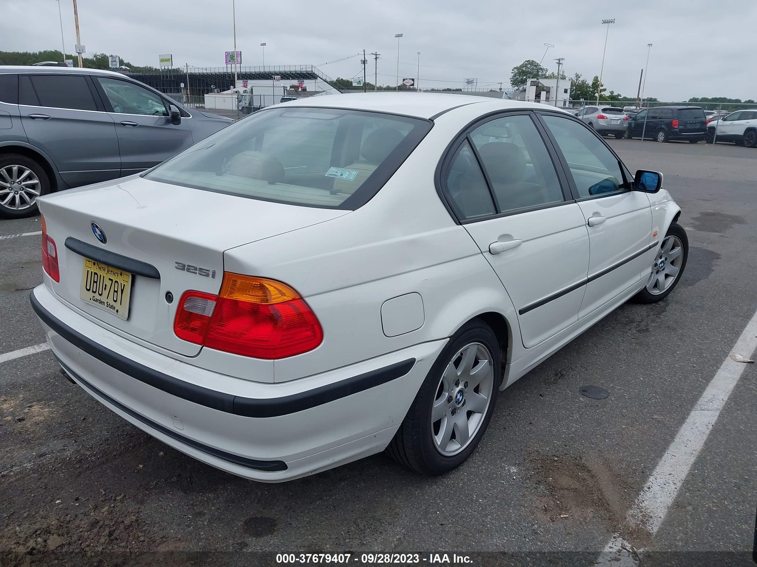 Photo 3 VIN: WBAAV33411FU95553 - BMW 3ER 