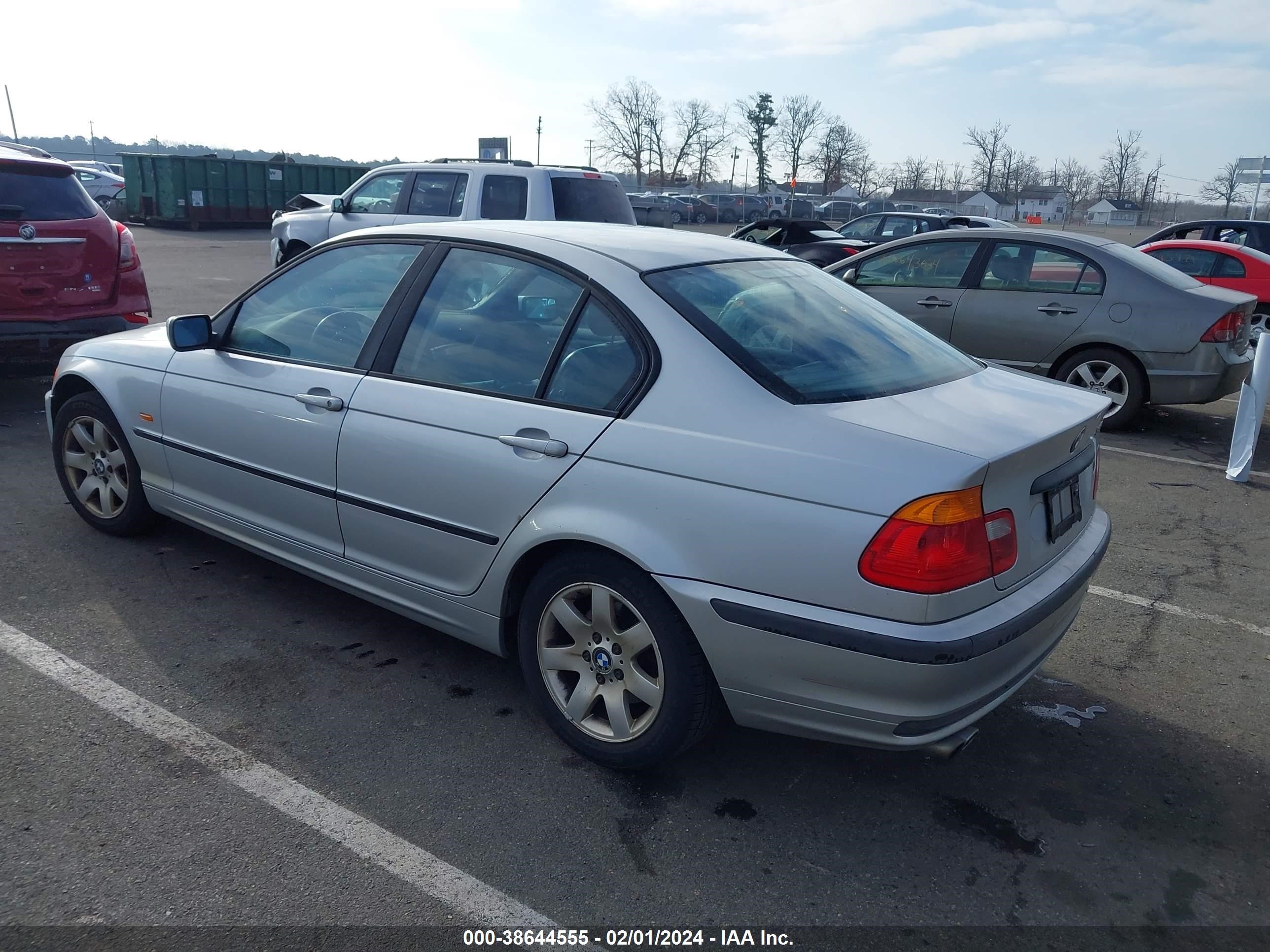 Photo 2 VIN: WBAAV33471EE76045 - BMW 3ER 