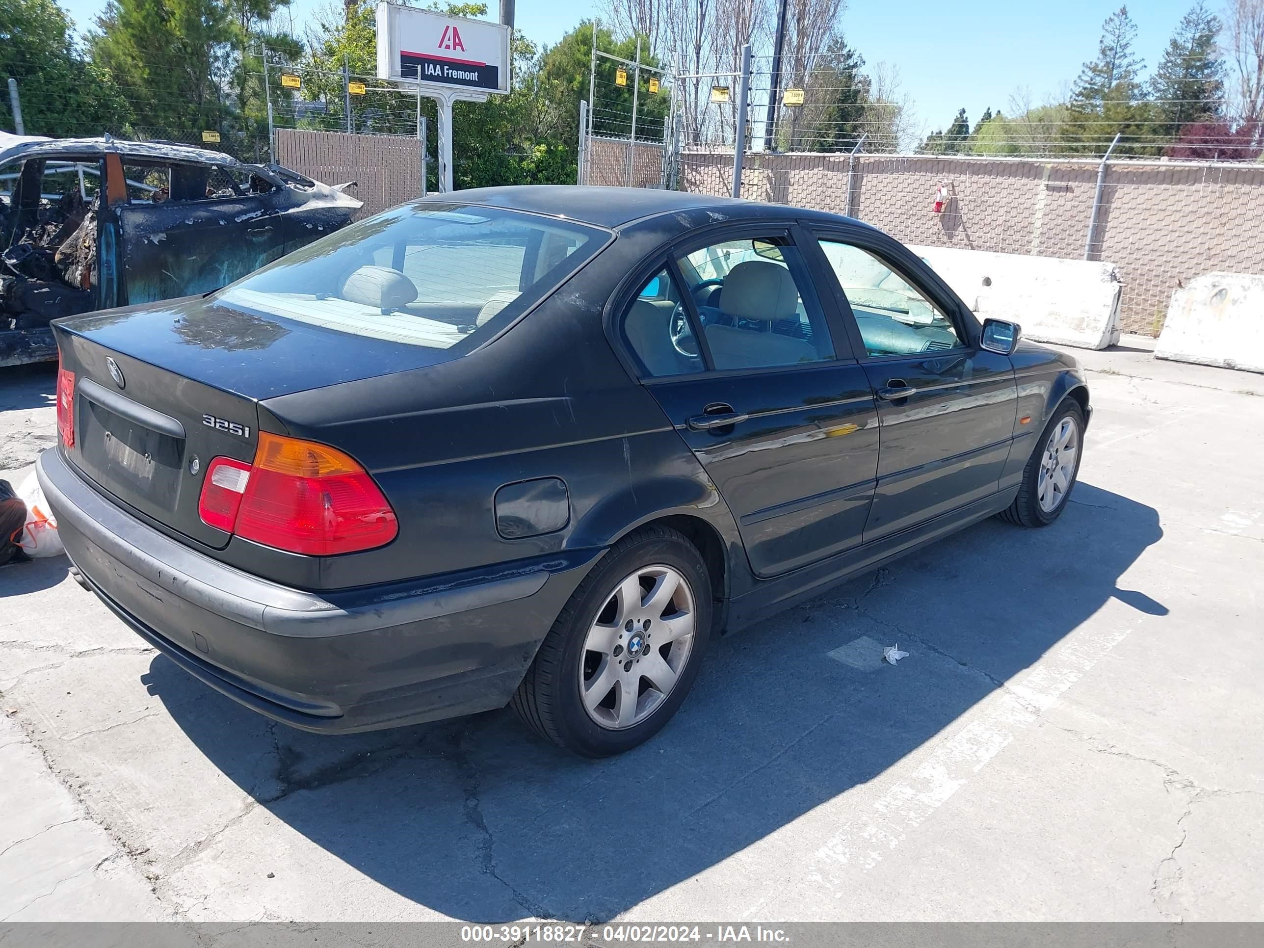 Photo 3 VIN: WBAAV33471FU79650 - BMW 3ER 