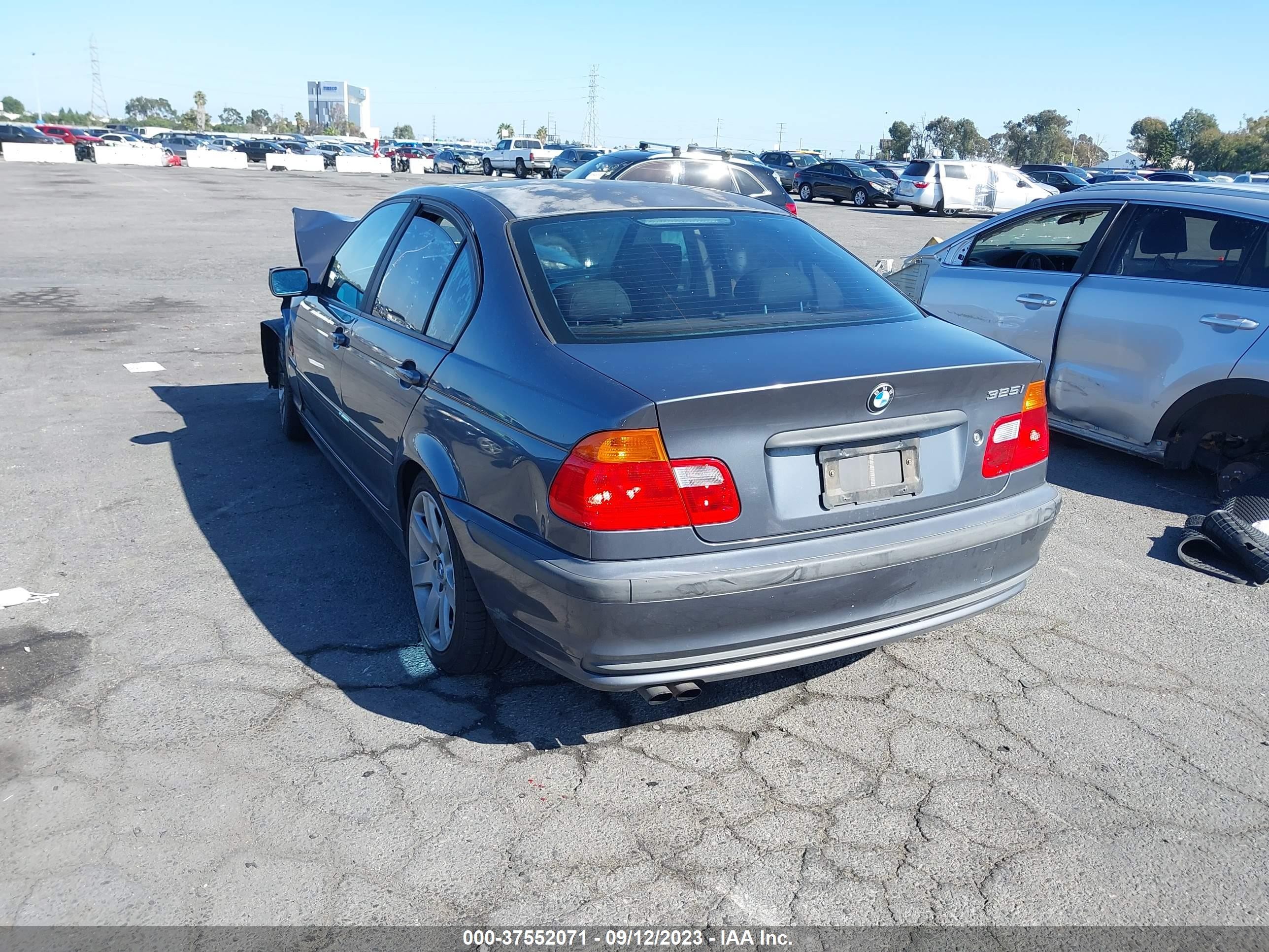 Photo 2 VIN: WBAAV33491EE76886 - BMW 3ER 