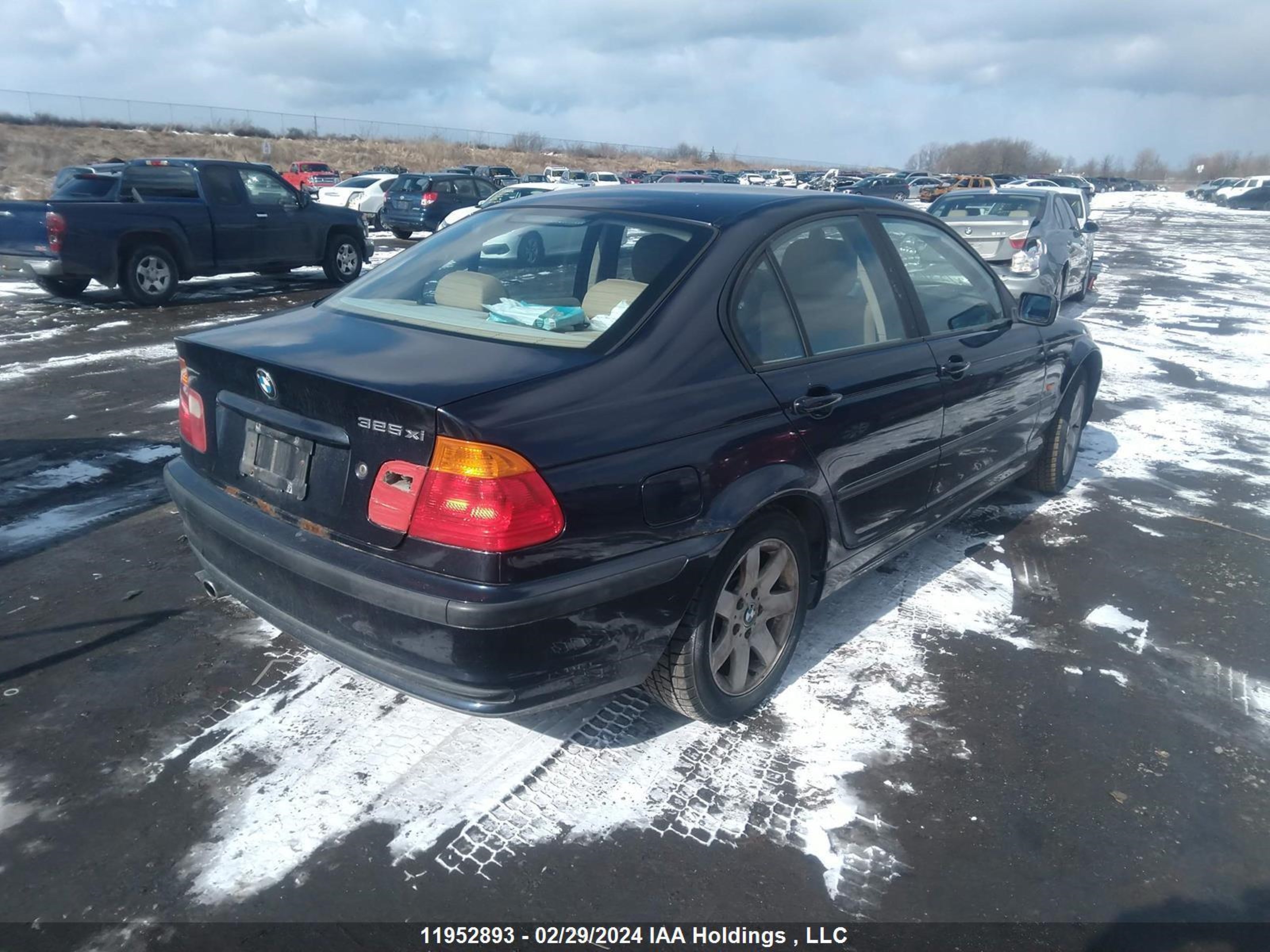 Photo 3 VIN: WBAAV334X1EE26644 - BMW 3ER 