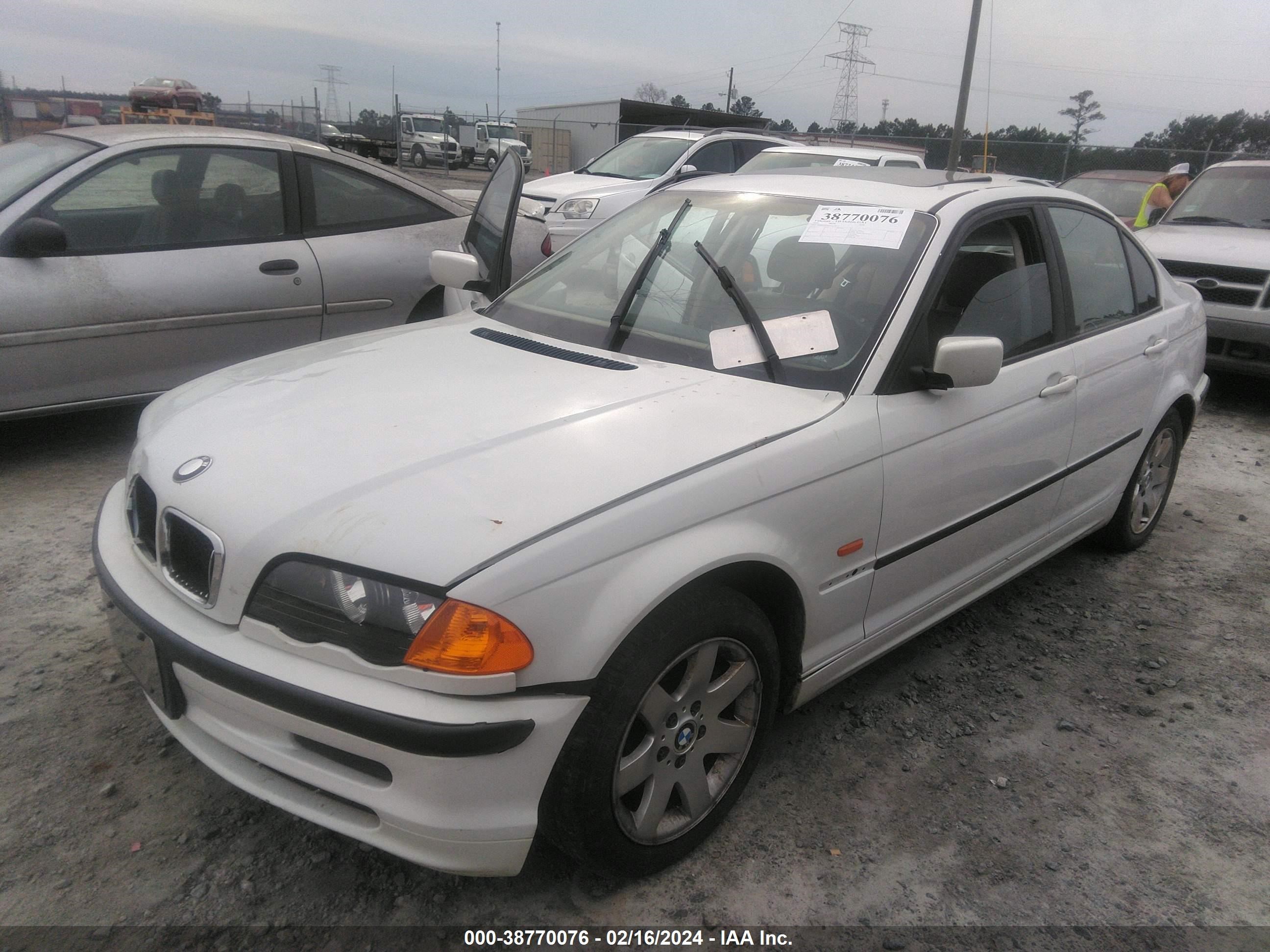 Photo 1 VIN: WBAAV334X1FU76872 - BMW 3ER 