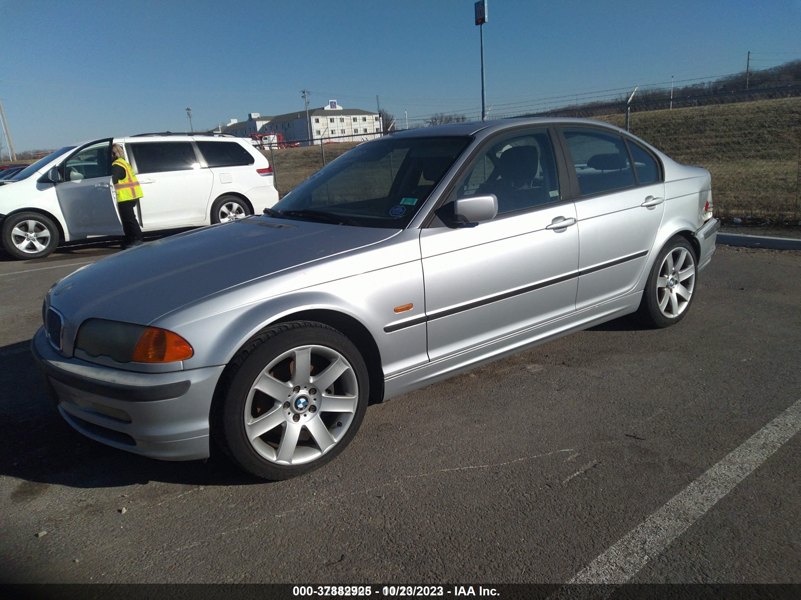 Photo 1 VIN: WBAAV334X1FU86866 - BMW 3ER 