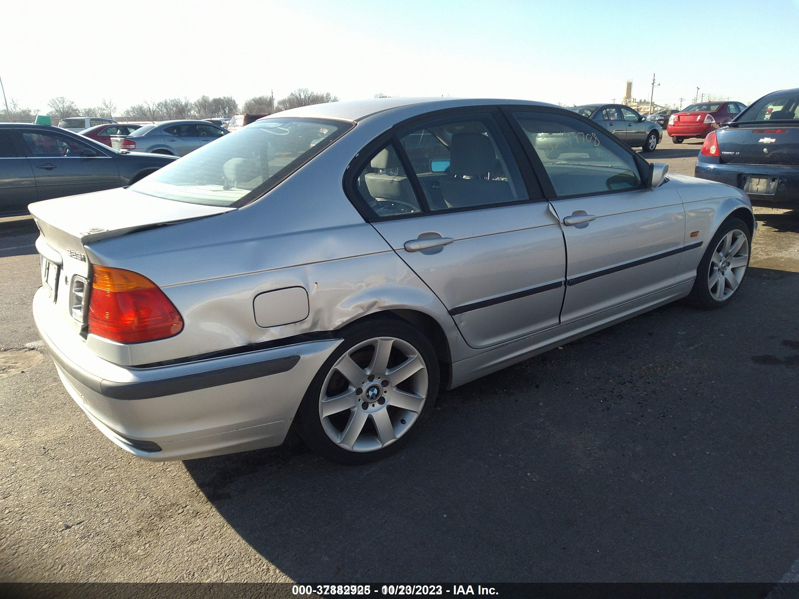 Photo 3 VIN: WBAAV334X1FU86866 - BMW 3ER 