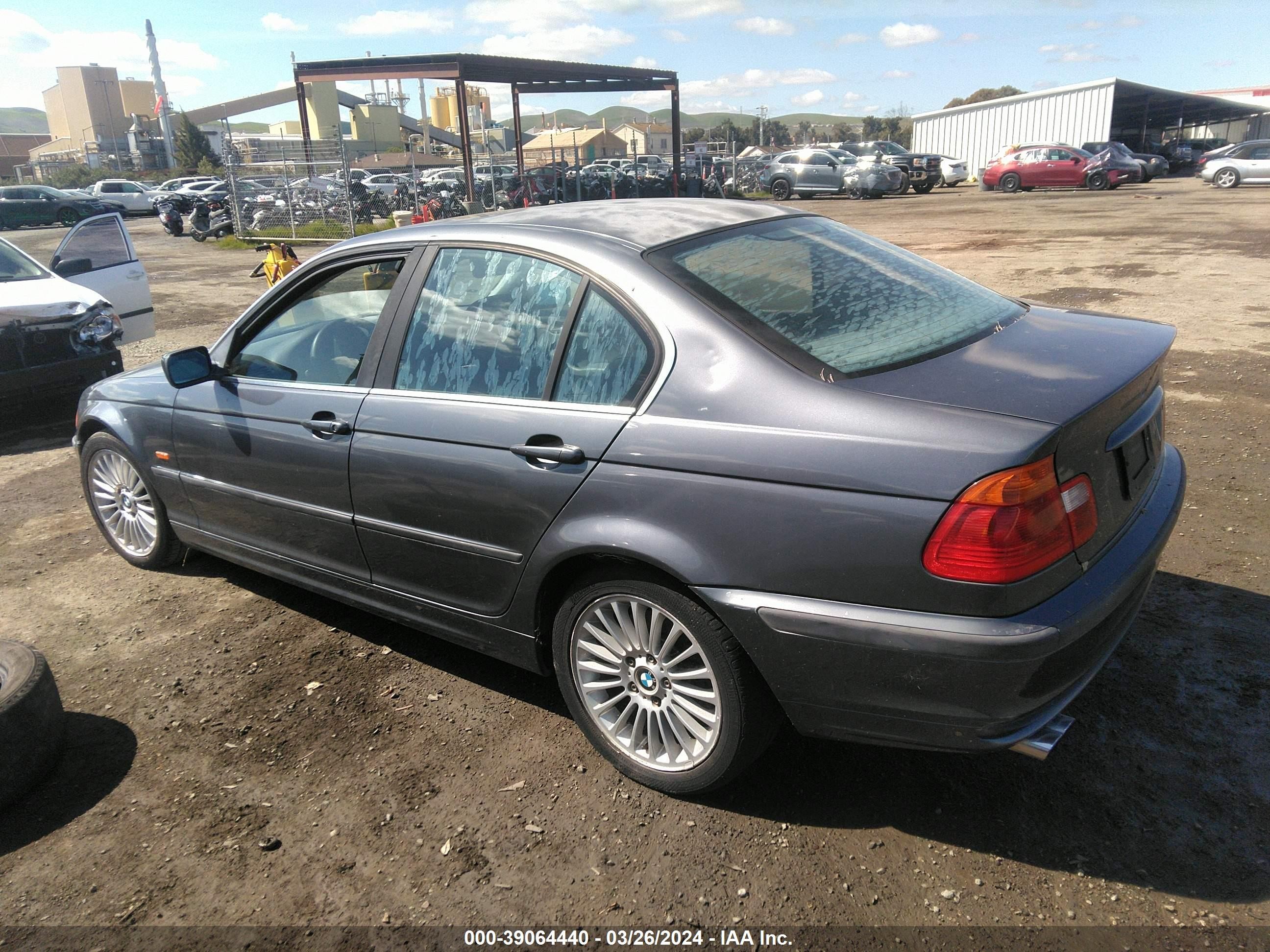 Photo 2 VIN: WBAAV53421JS90994 - BMW 3ER 