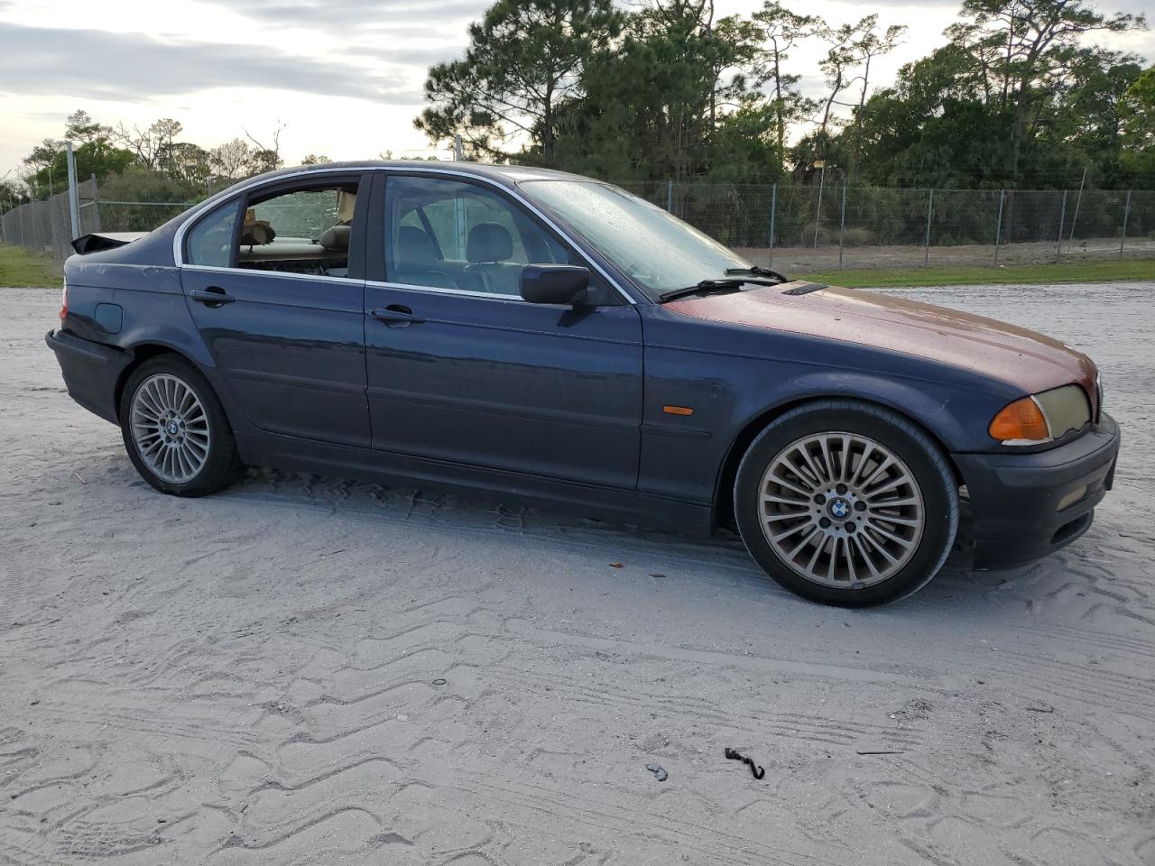 Photo 3 VIN: WBAAV53441JS91113 - BMW 3ER 