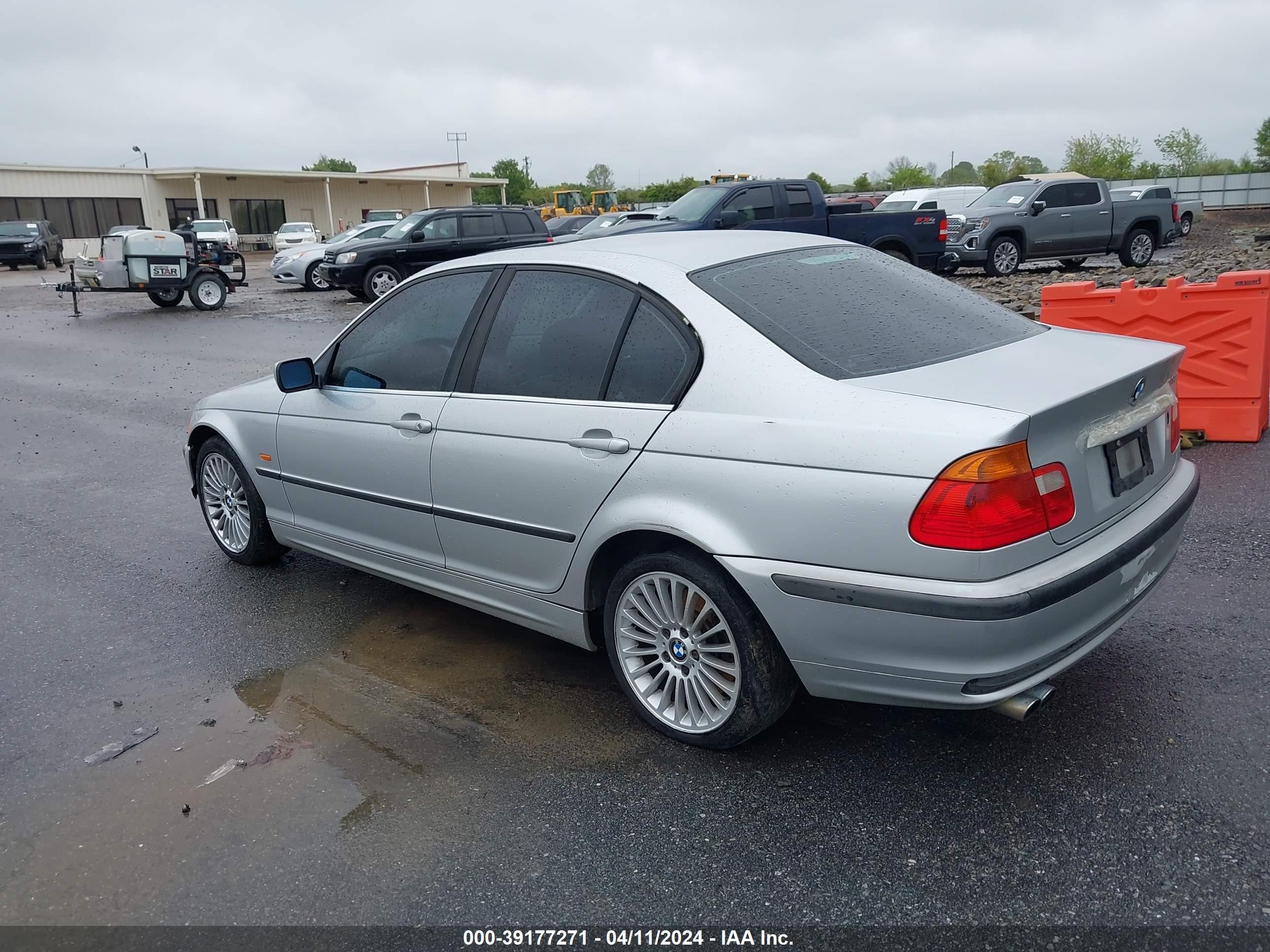 Photo 2 VIN: WBAAV53471JS92630 - BMW 3ER 