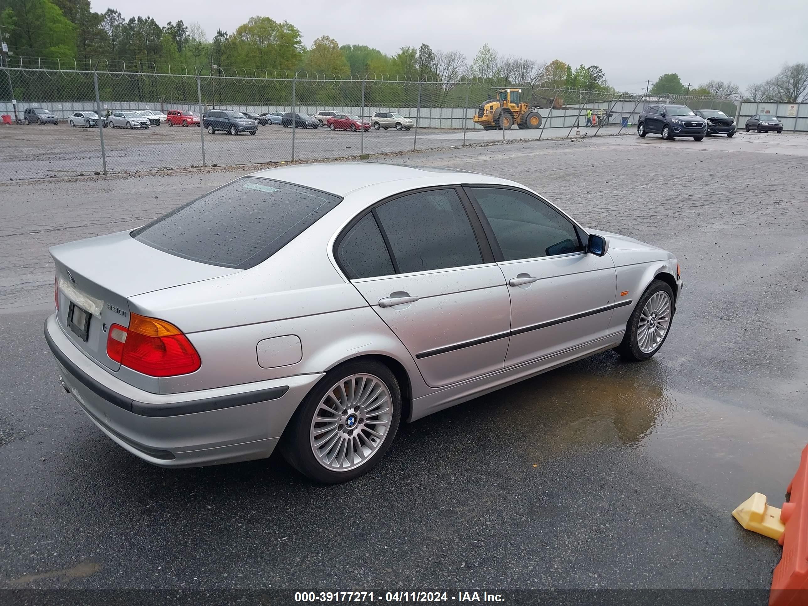 Photo 3 VIN: WBAAV53471JS92630 - BMW 3ER 