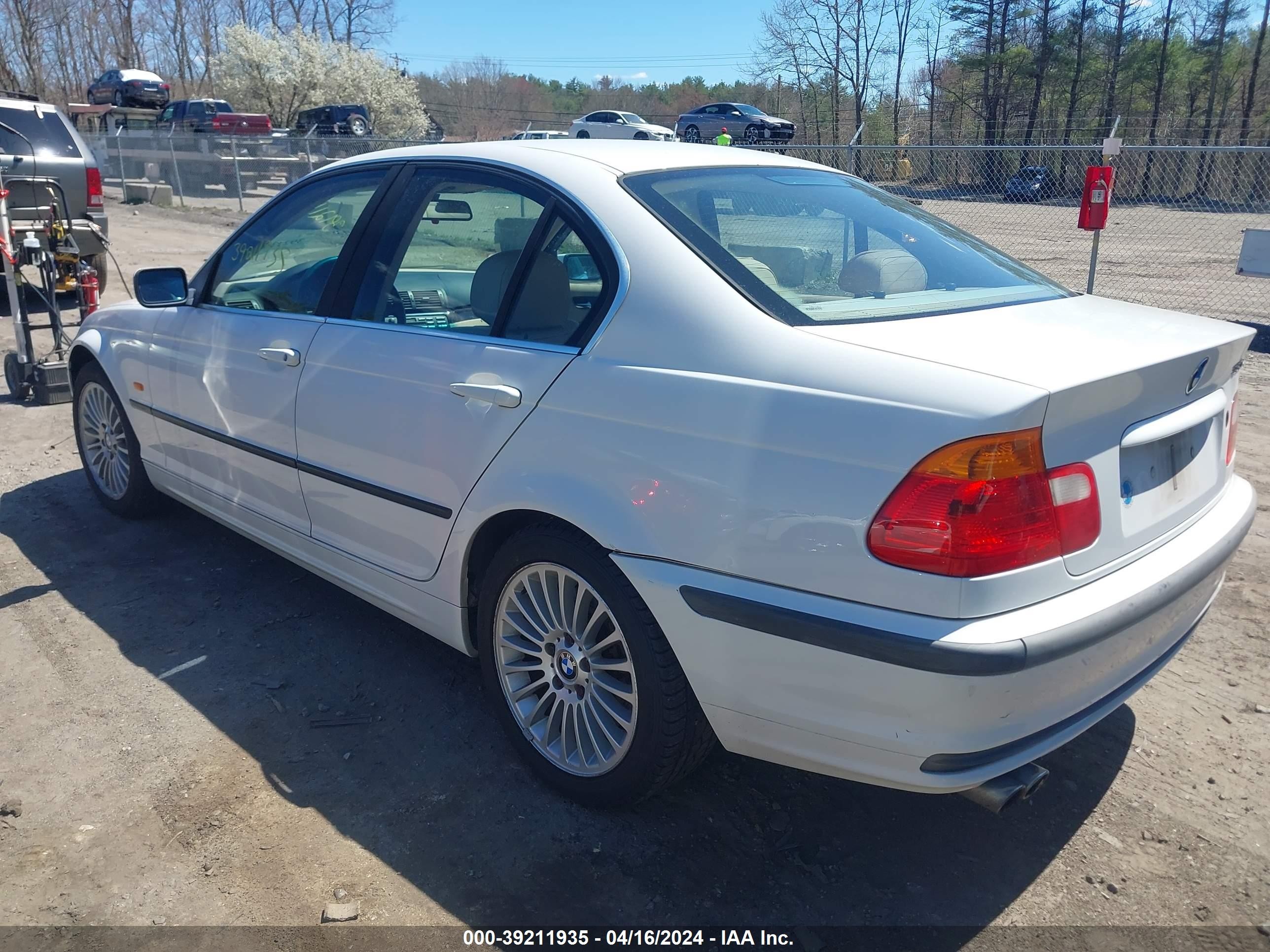 Photo 2 VIN: WBAAV53491FJ63968 - BMW 3ER 