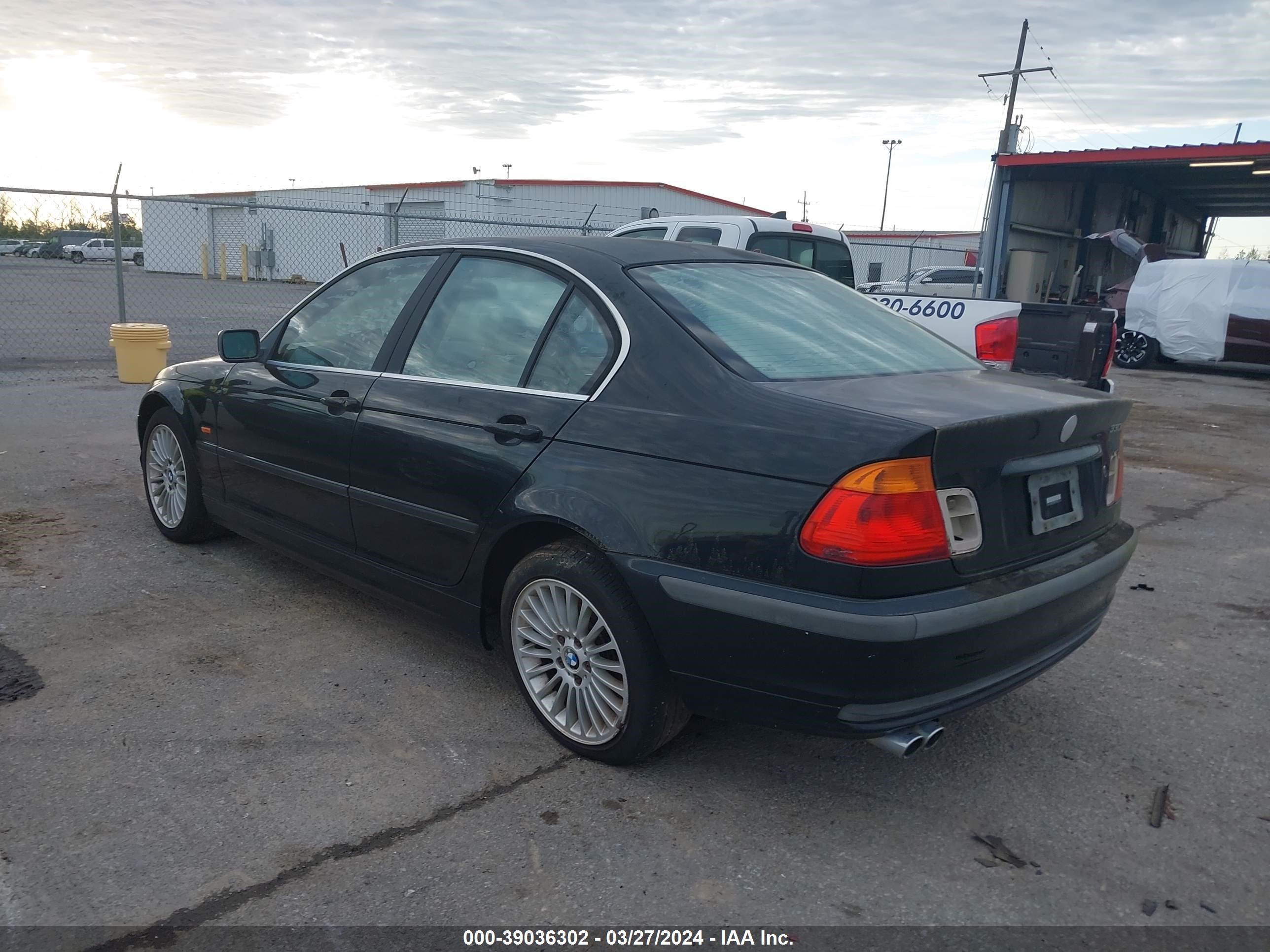 Photo 2 VIN: WBAAV53491JS92791 - BMW 3ER 