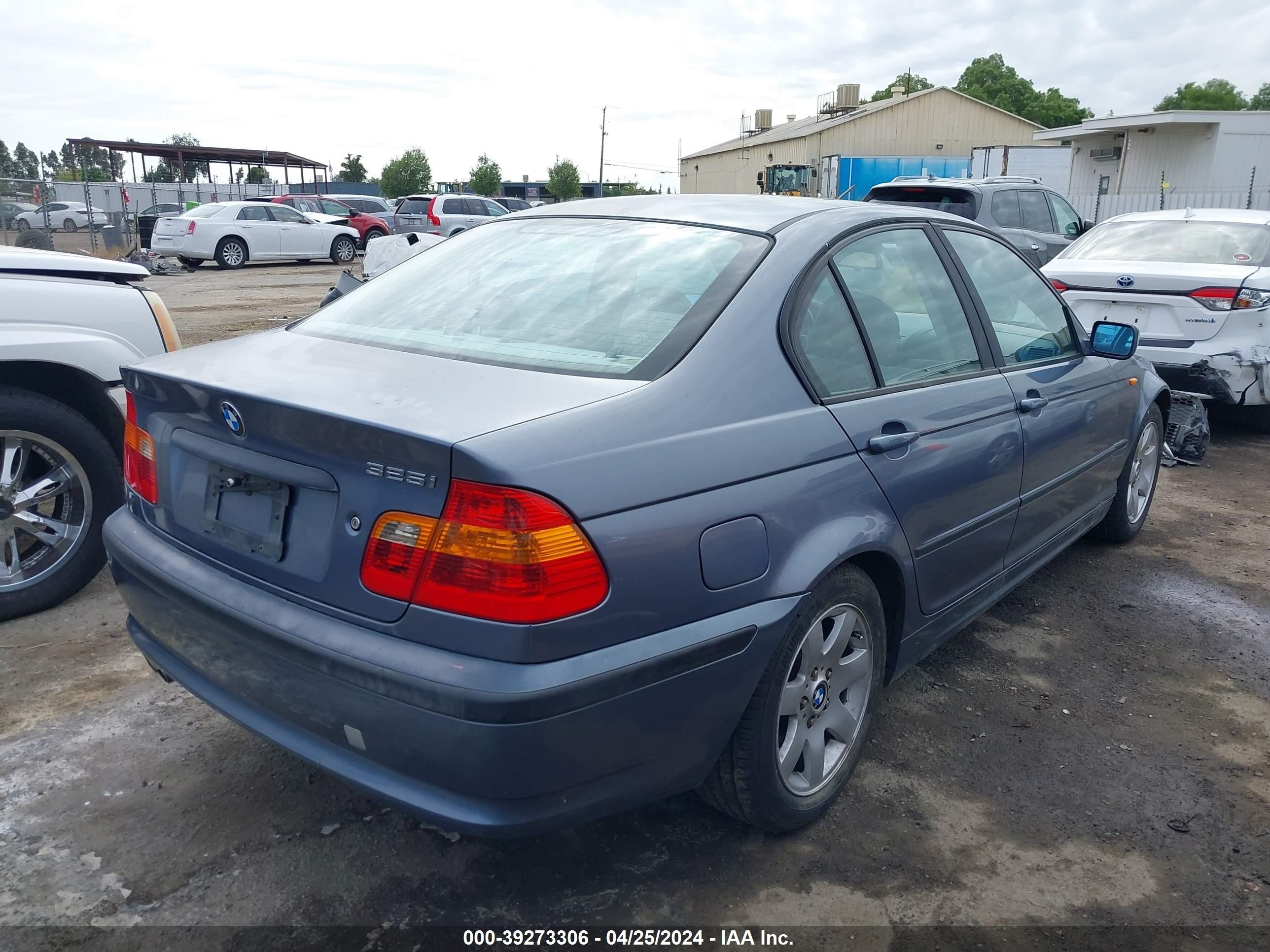 Photo 3 VIN: WBAAZ33413PH33230 - BMW 3ER 