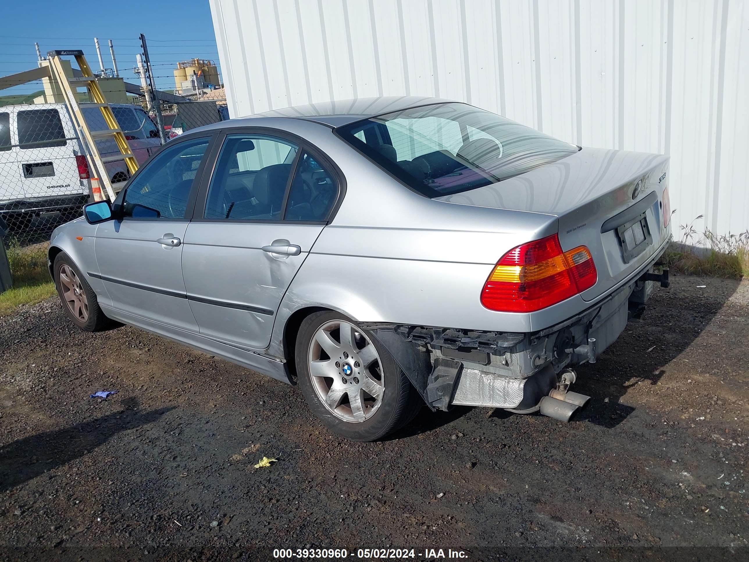 Photo 2 VIN: WBAAZ33414KP86327 - BMW 3ER 