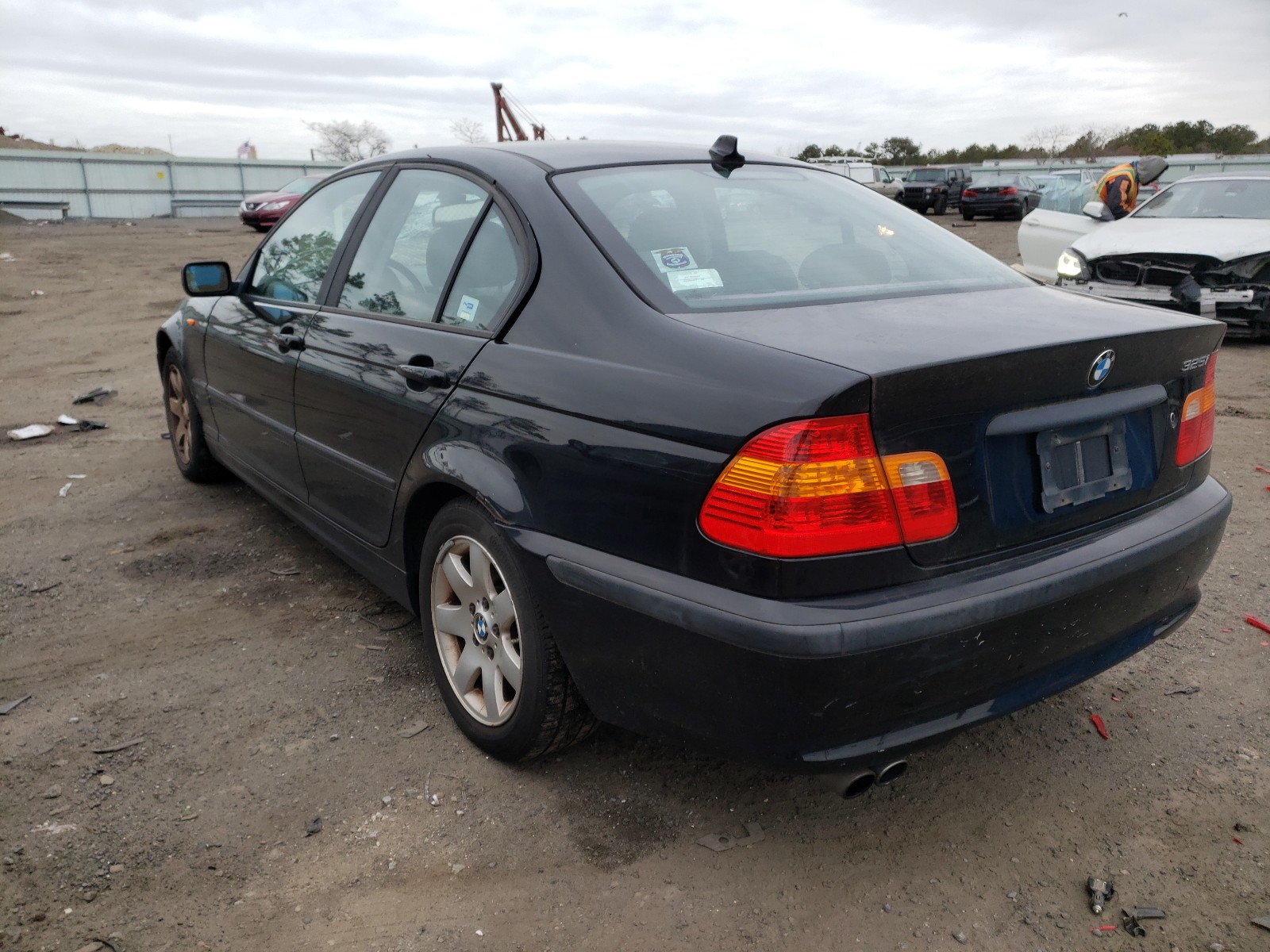 Photo 2 VIN: WBAAZ33424KP82187 - BMW 325 IS SUL 