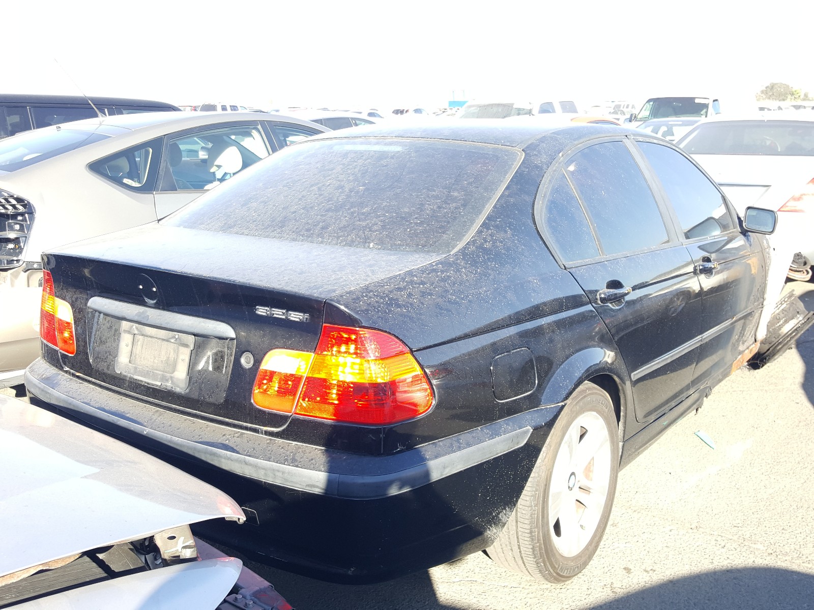 Photo 3 VIN: WBAAZ33424KP90032 - BMW 325 IS SUL 