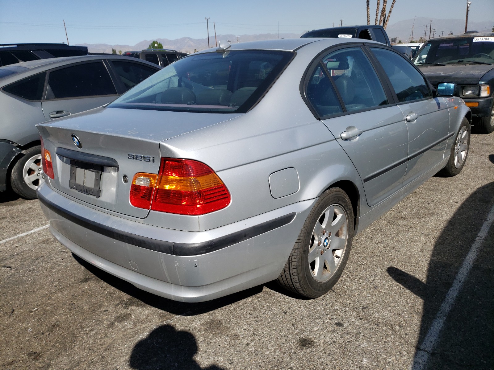 Photo 3 VIN: WBAAZ33434KP87916 - BMW 325 IS SUL 