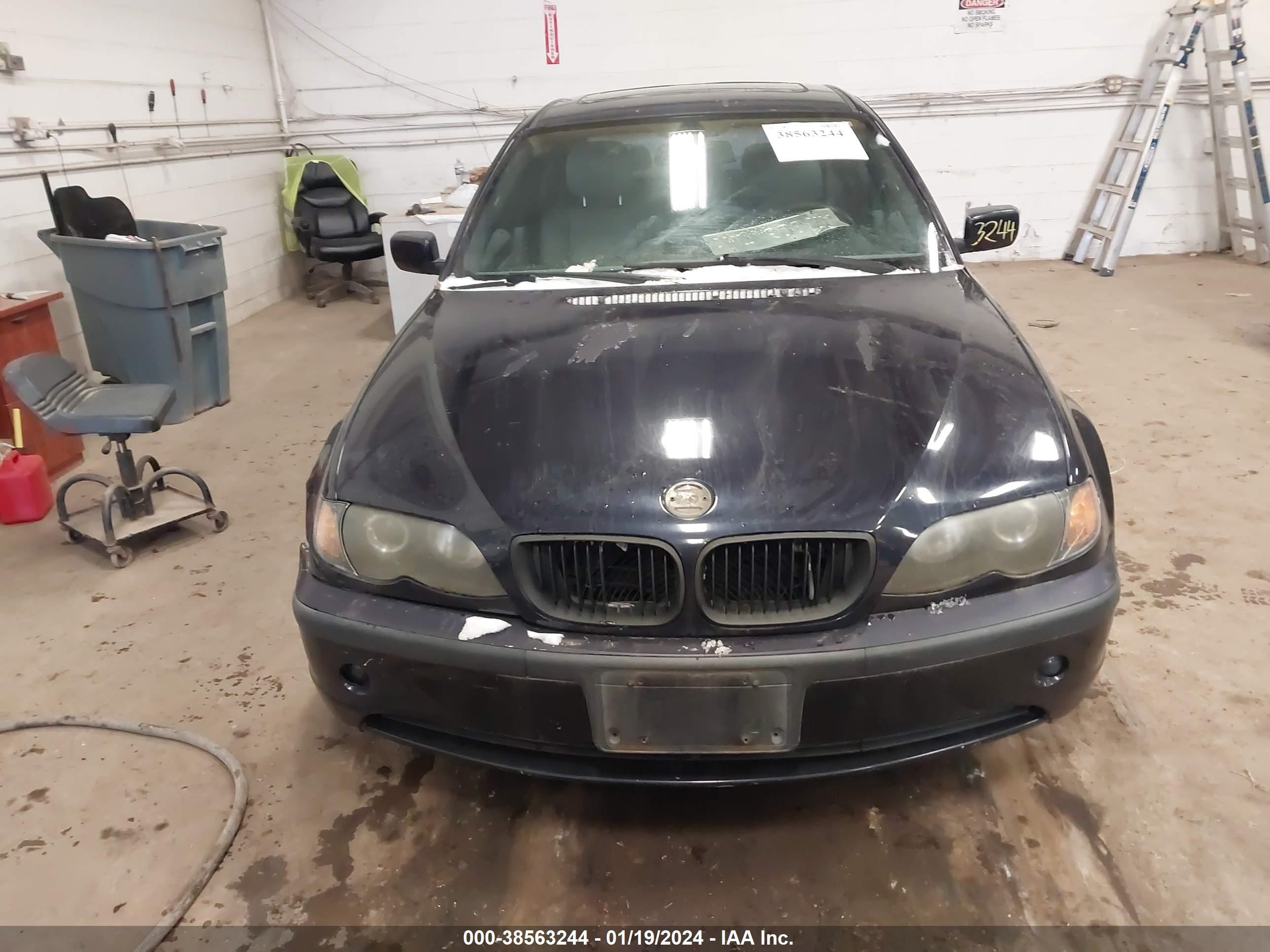 Photo 5 VIN: WBAAZ33443KP81038 - BMW 3ER 