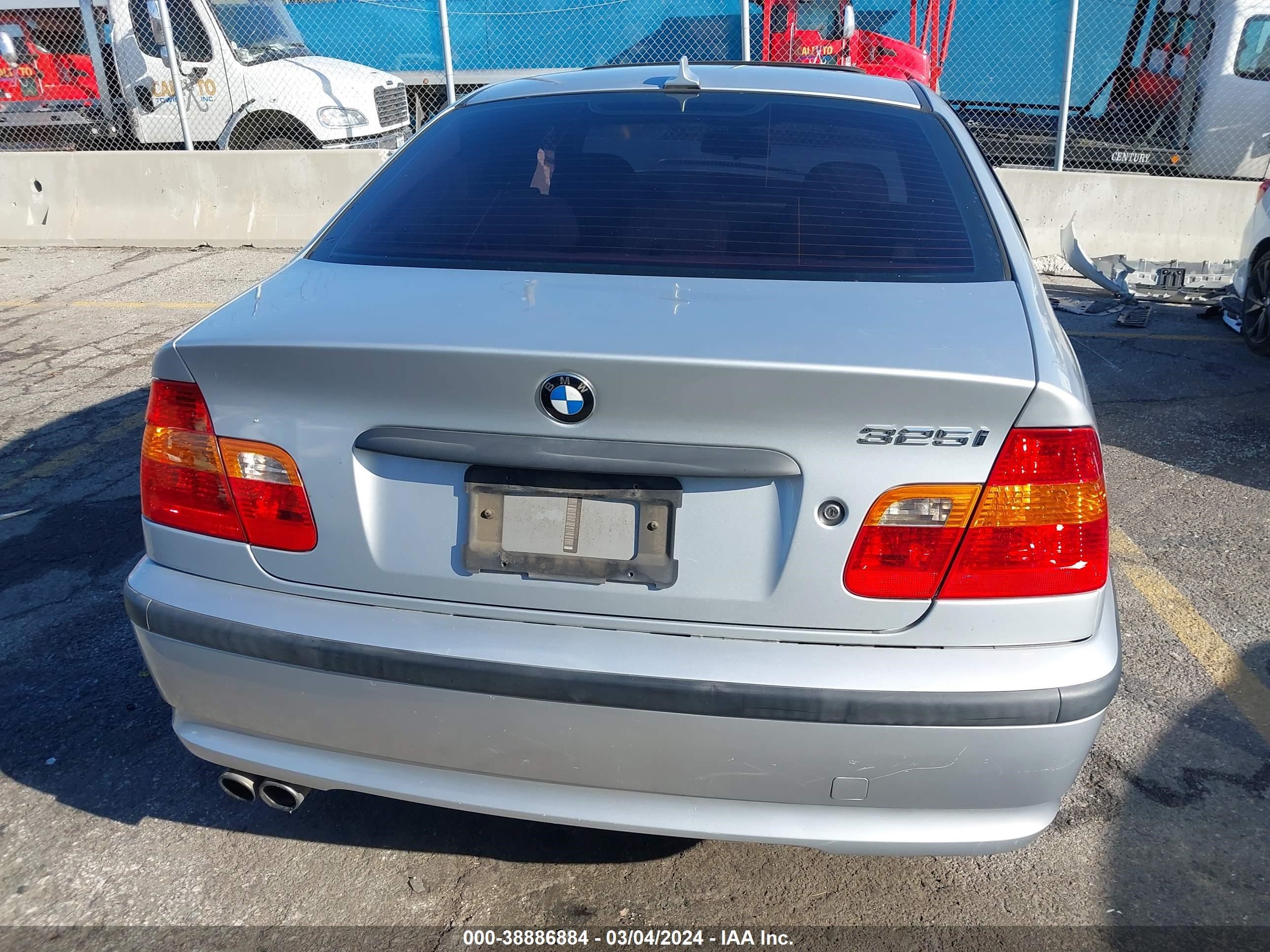 Photo 15 VIN: WBAAZ33455KW77662 - BMW 3ER 