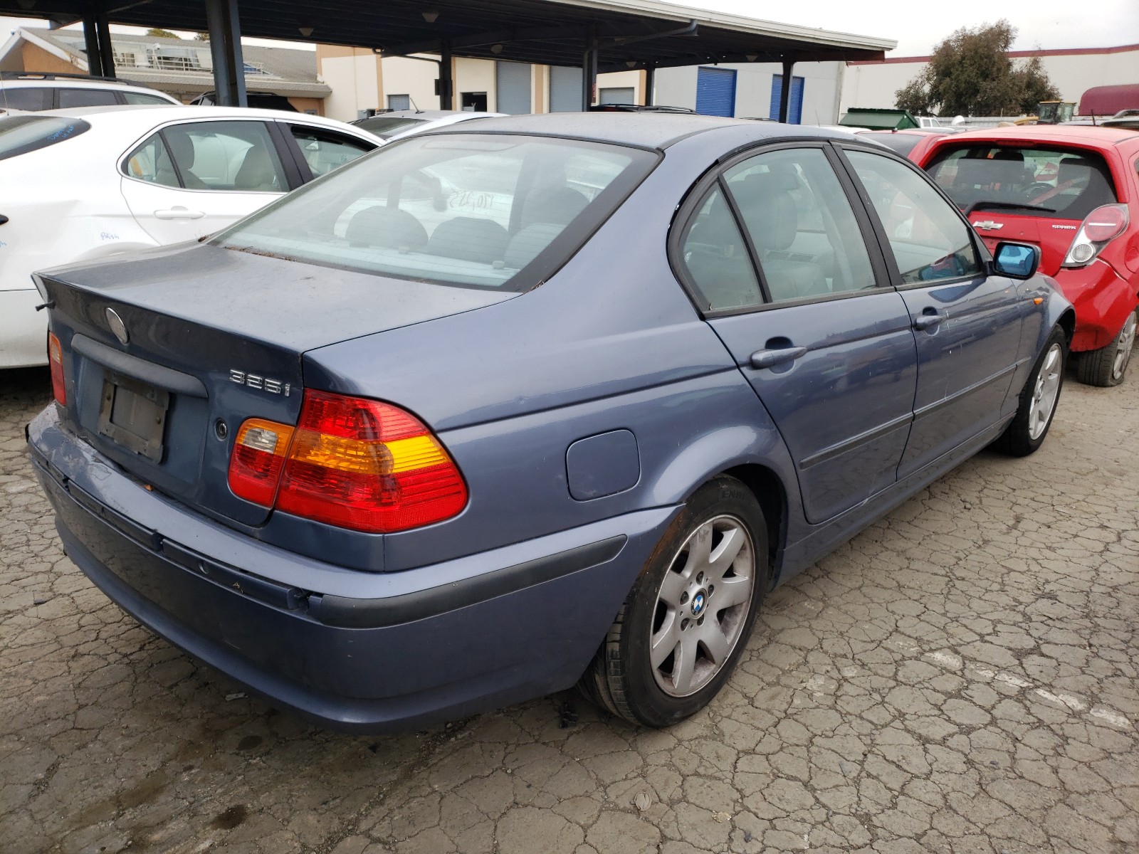 Photo 3 VIN: WBAAZ33464KP85481 - BMW 325 IS SUL 